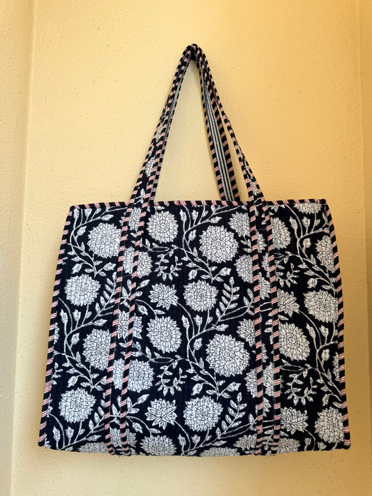 Black Floral – Wander Tote Bag 18x18