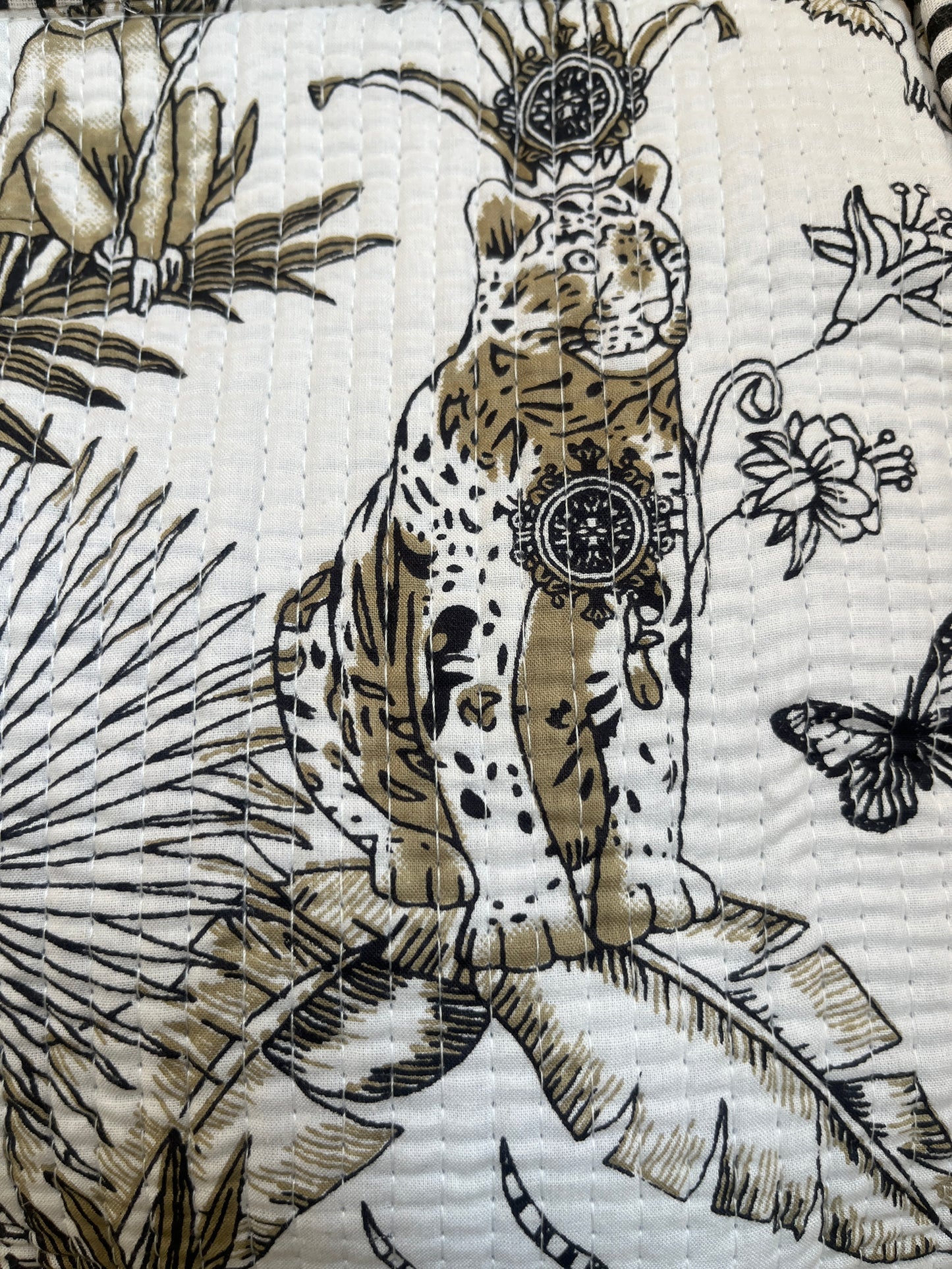 White tiger Jungle Quilted Mini Tote Bag 10X12