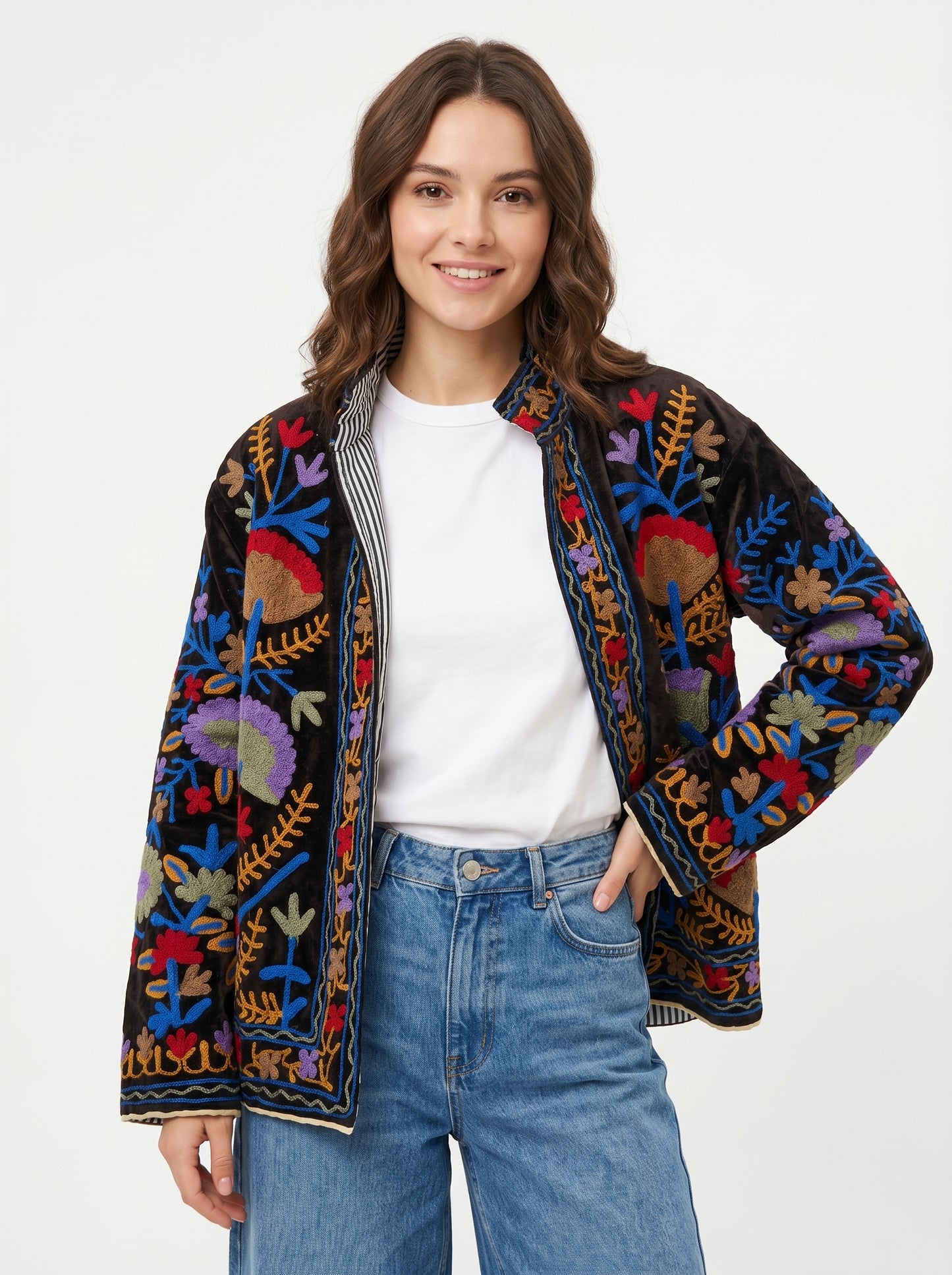 Women's Kiss in Dream 1044 Suzani Reversible Velvet Jacket – Artistic Embroidered Statement Jacket