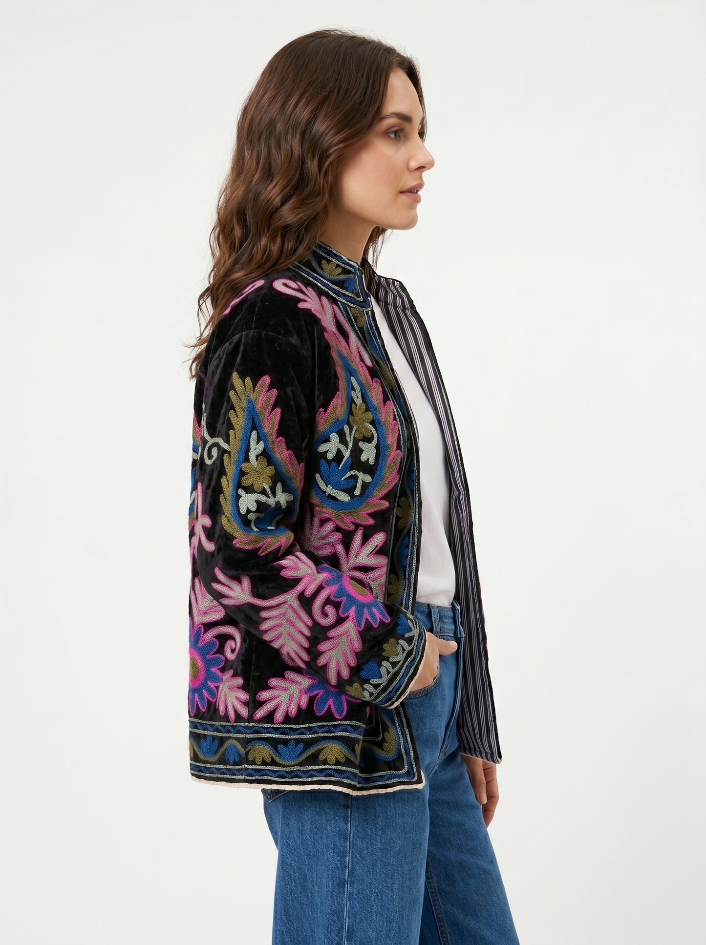 Women's Classic Vibe1055 Suzani Reversible Velvet Jacket – Artistic Embroidered Statement Jacket