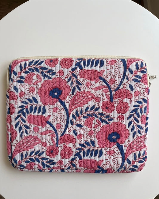 White pink Floral – Quilted iPad Sleeve