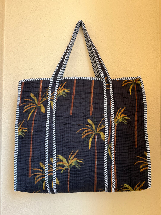 Black Midnight Palm – Wander Tote Bag 18x18