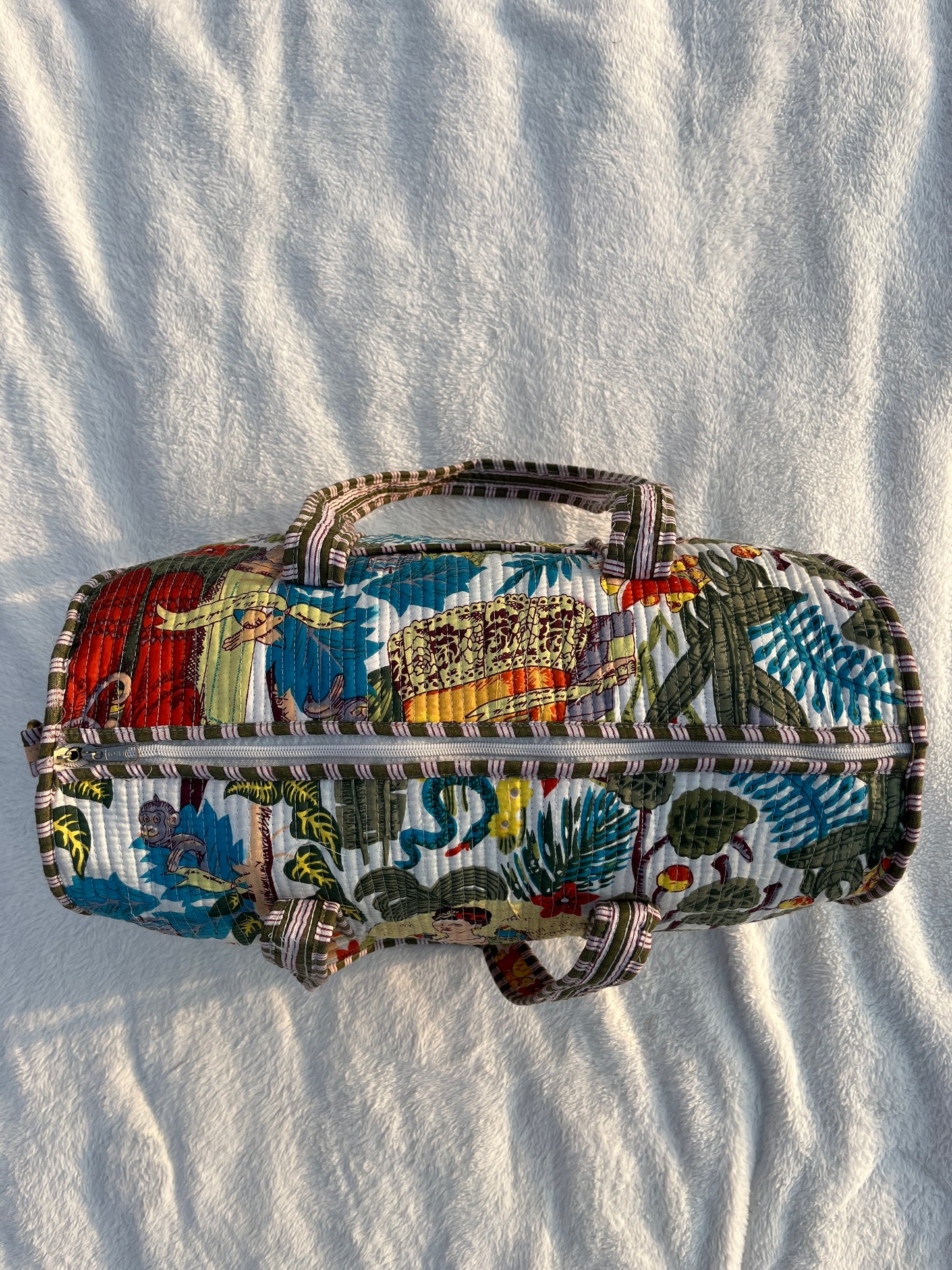 White Farida Print Quilted Cotton Duffle Bag – Lightweight Travel Weekender