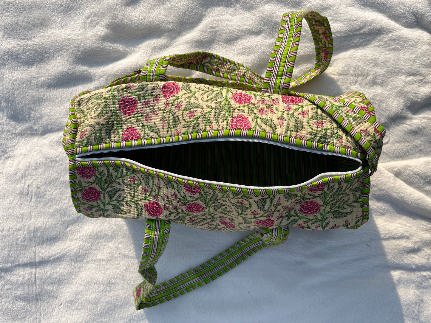 Green Red floral Print Quilted Cotton Duffle Bag – Lightweight Travel Weekender