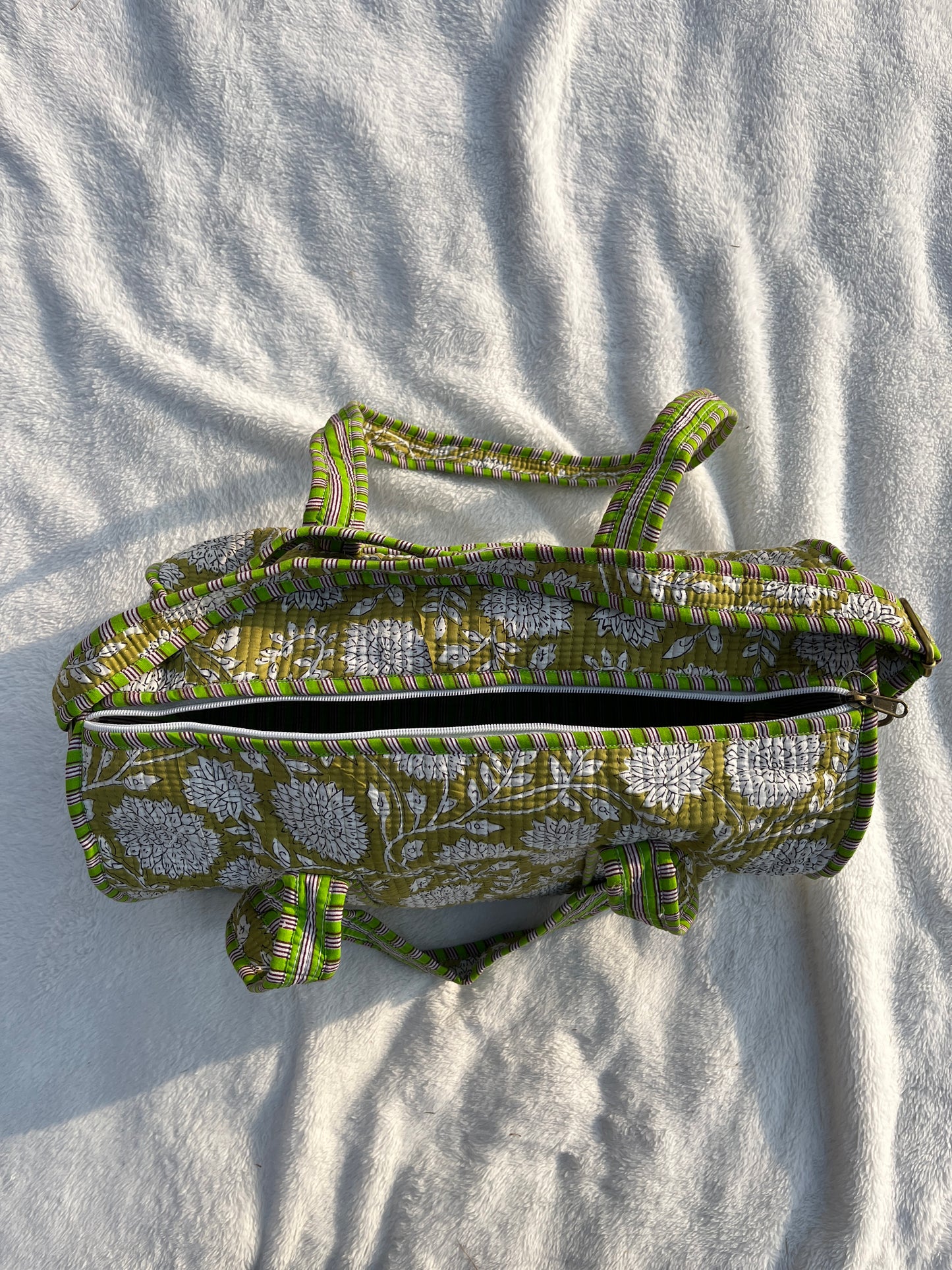 Green Floral Print Quilted Cotton Duffle Bag – Lightweight Travel Weekender
