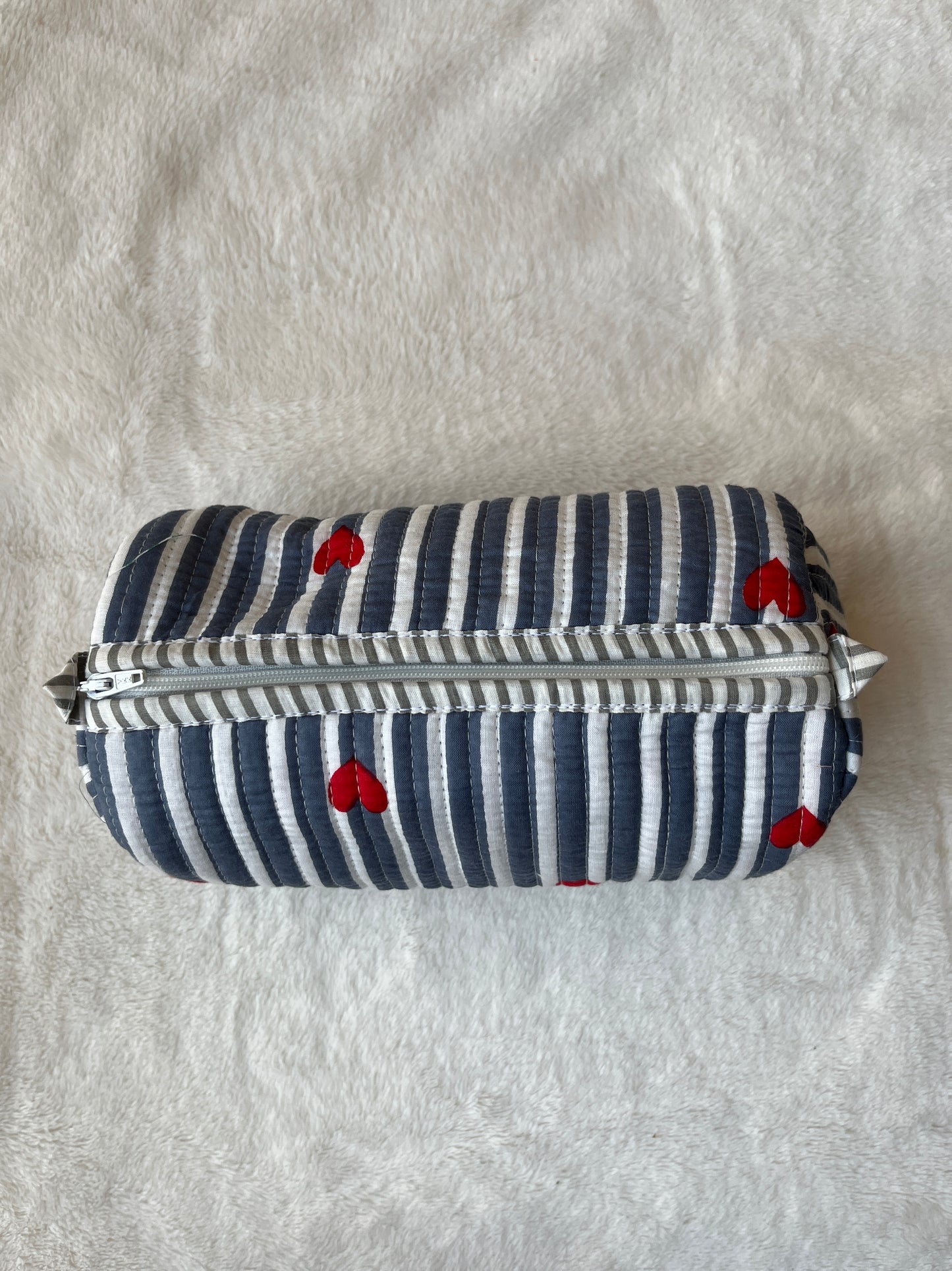 ￼ Grey heart  – Quilted Tote & Pouch Set