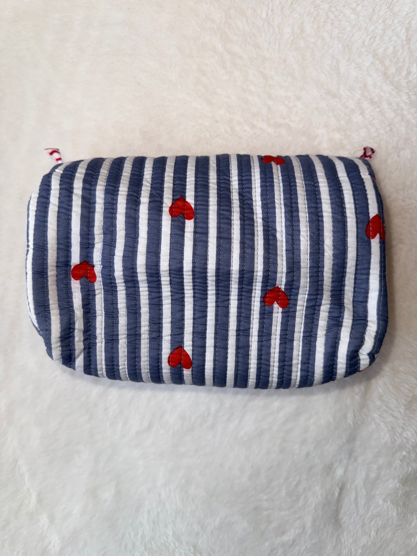 Grey hearts – Quilted Utility Pouch