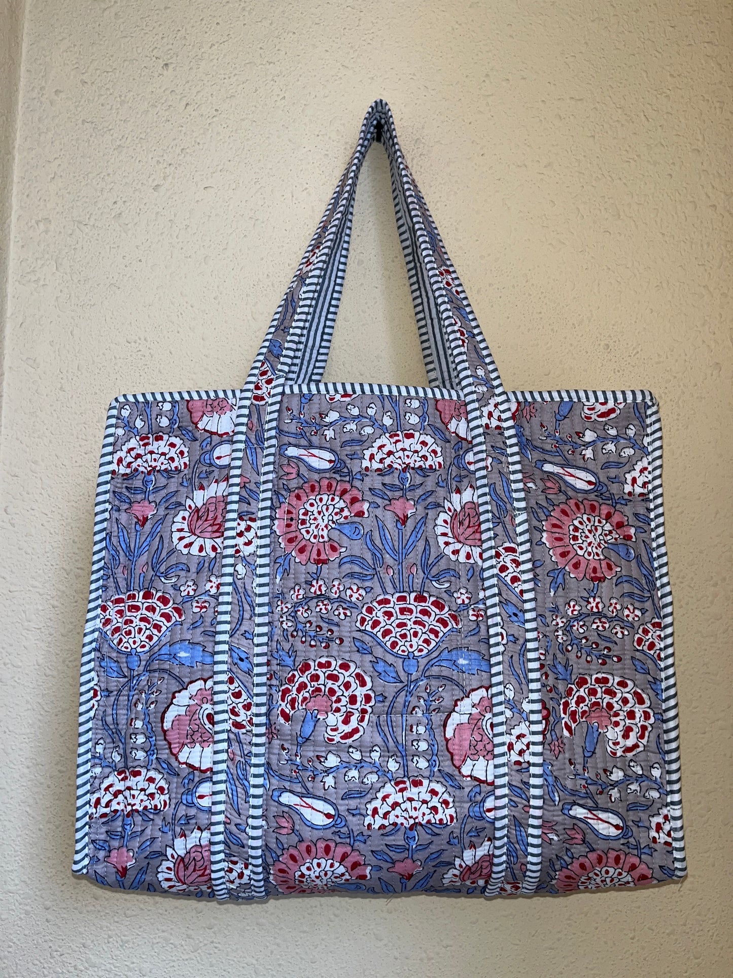 Grey Floral – Tote & 3 Pouch Set