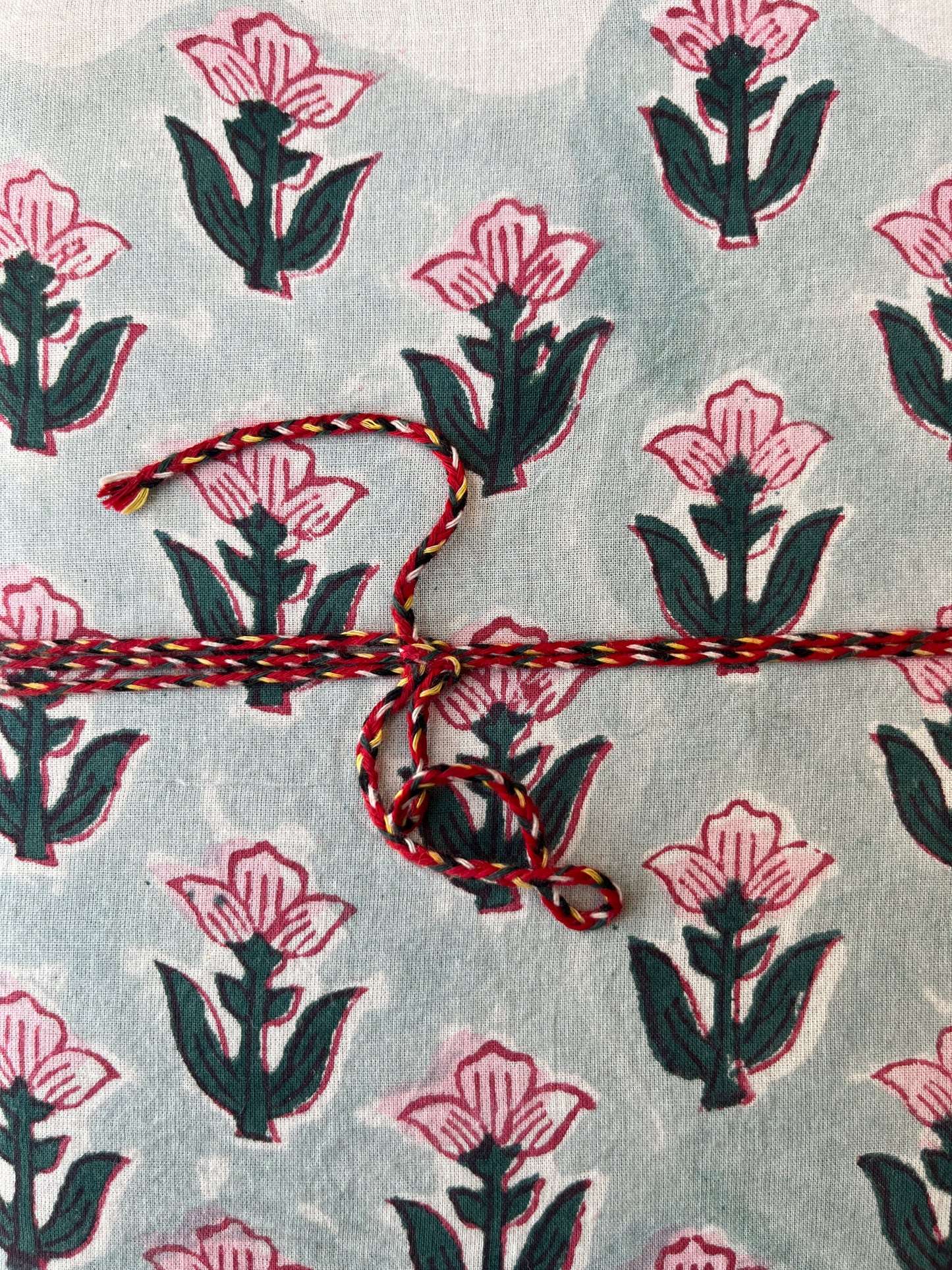 White Pink floral-1 – Handcrafted Journal
