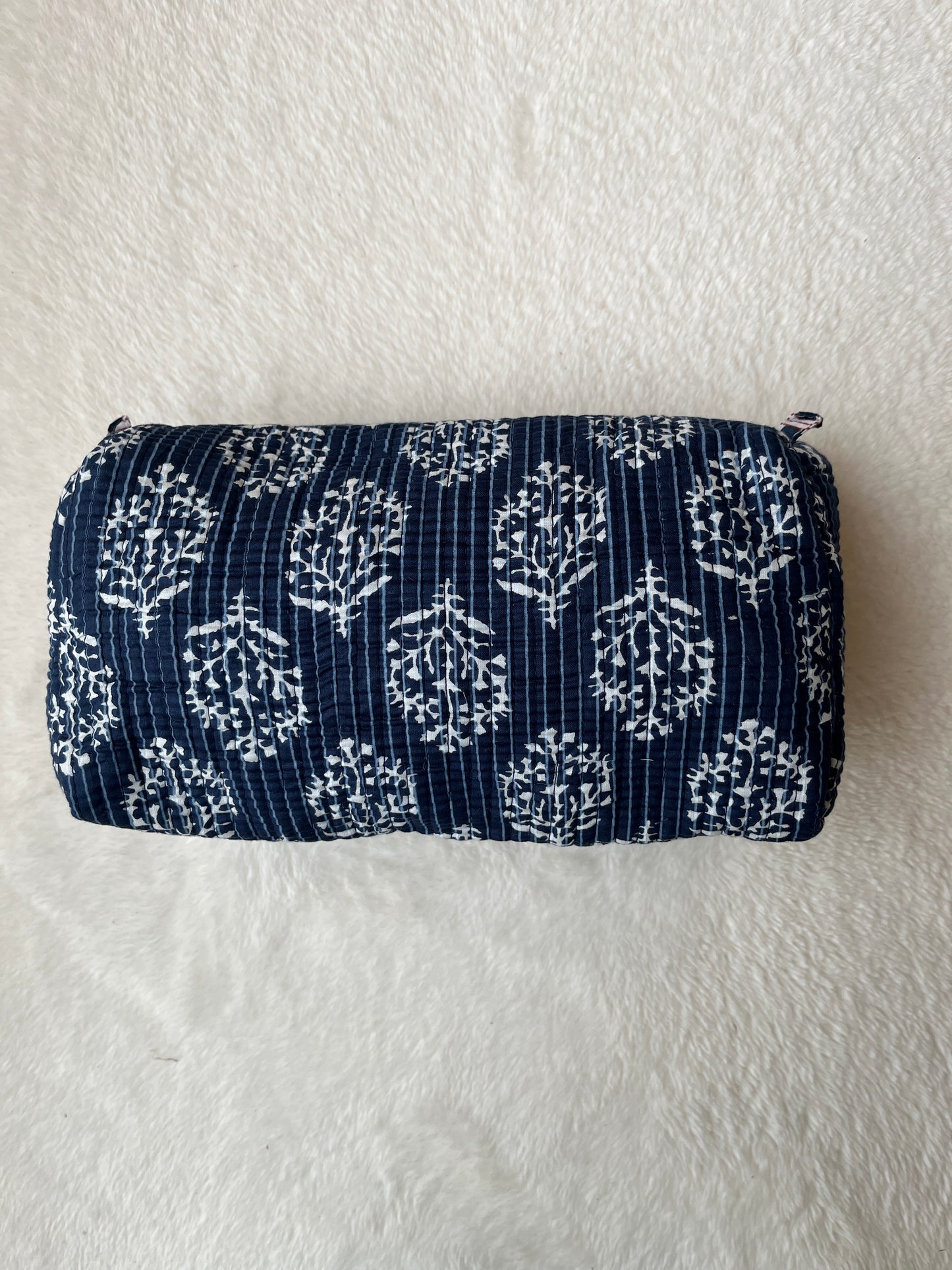 Blue Floral-2 – Tote & 3 Pouch Set