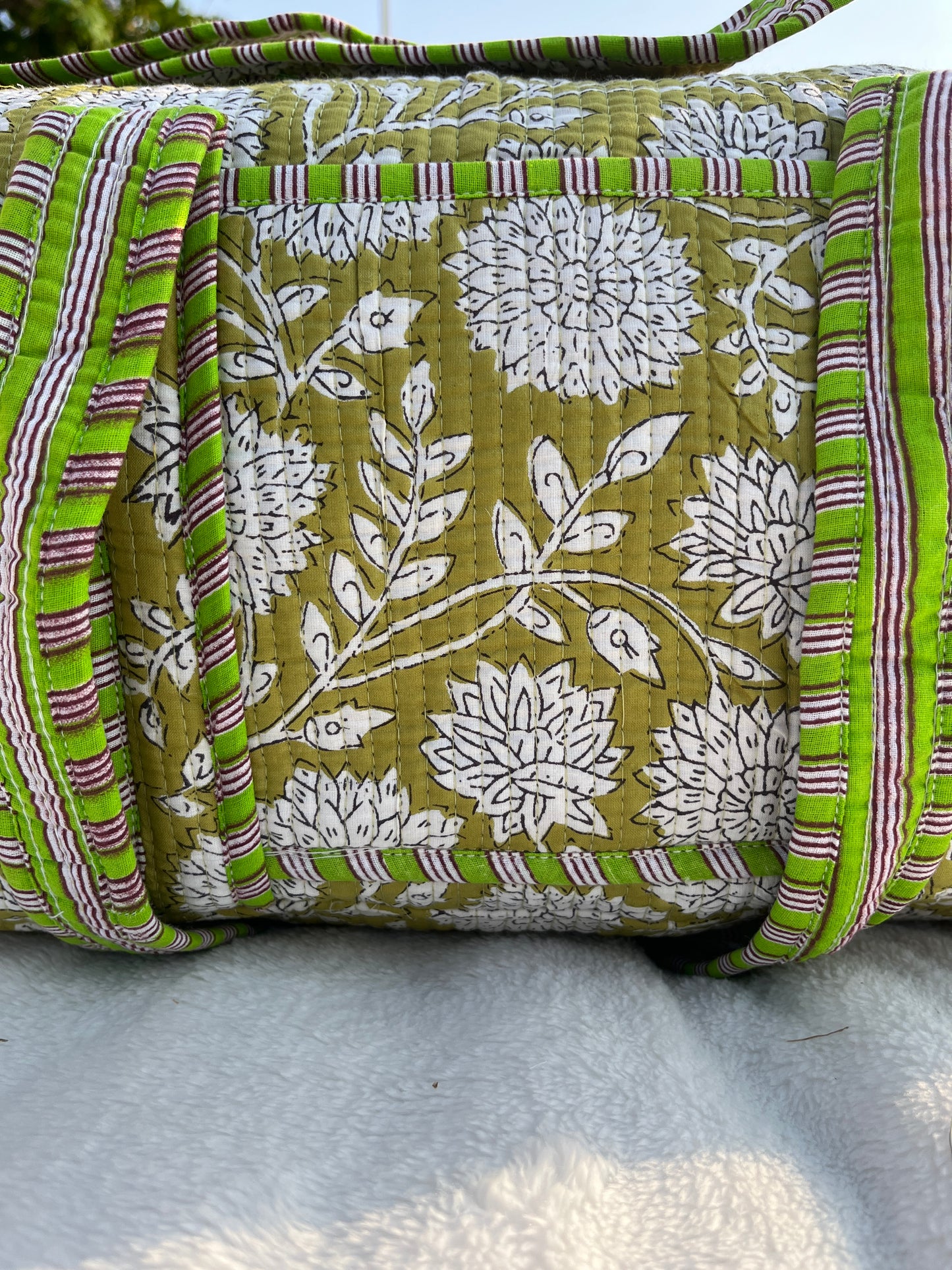 Green Floral Print Quilted Cotton Duffle Bag – Lightweight Travel Weekender