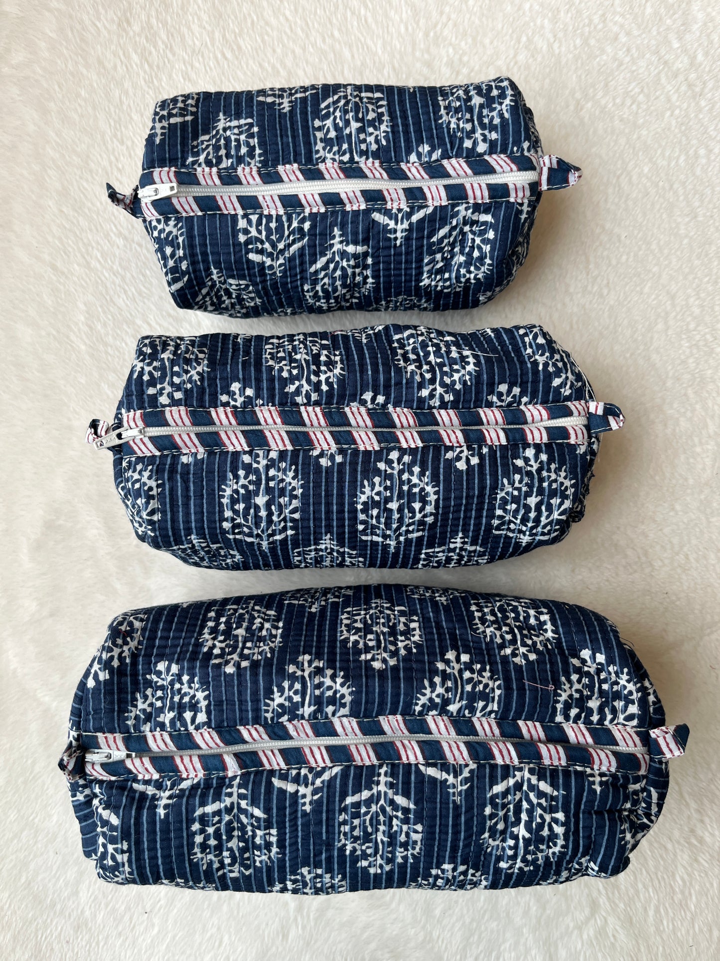 Blue Floral-2 – Tote & 3 Pouch Set