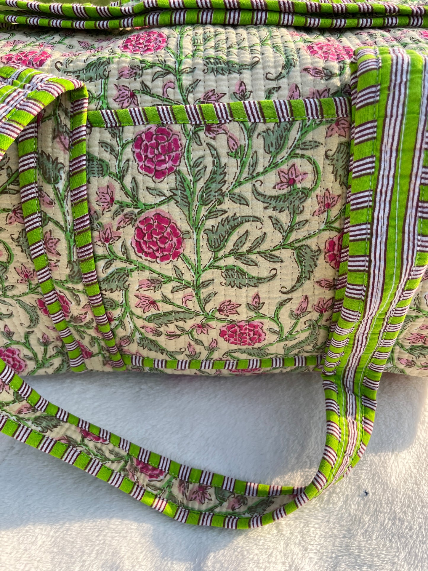 Green Red floral Print Quilted Cotton Duffle Bag – Lightweight Travel Weekender