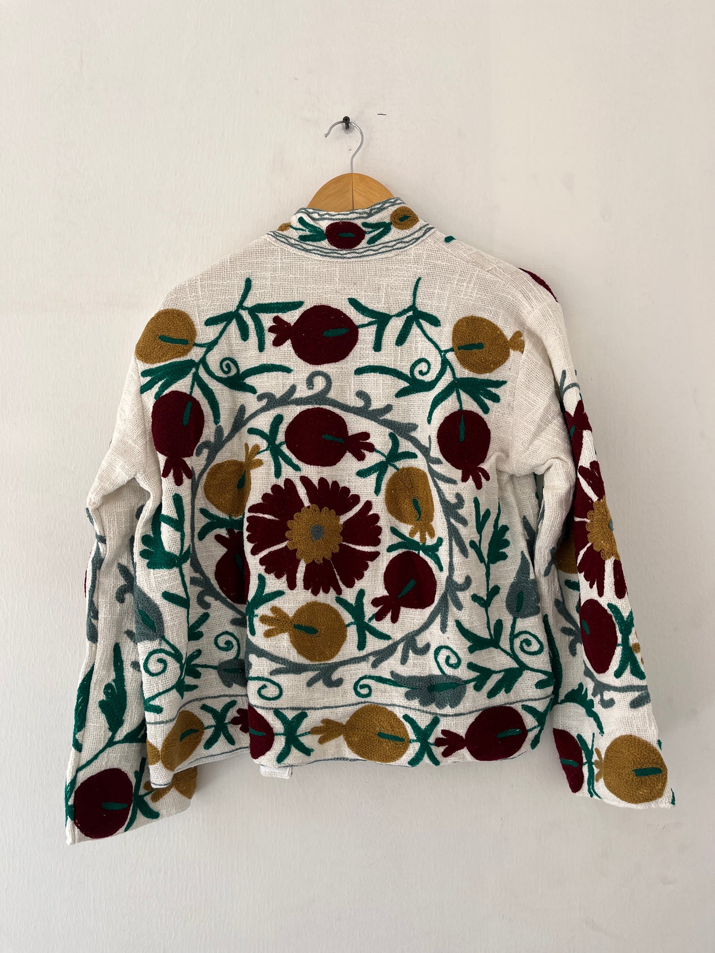 Women's White Floral Suzani Reversible Velvet Jacket – Artistic Embroidered Statement Jacket