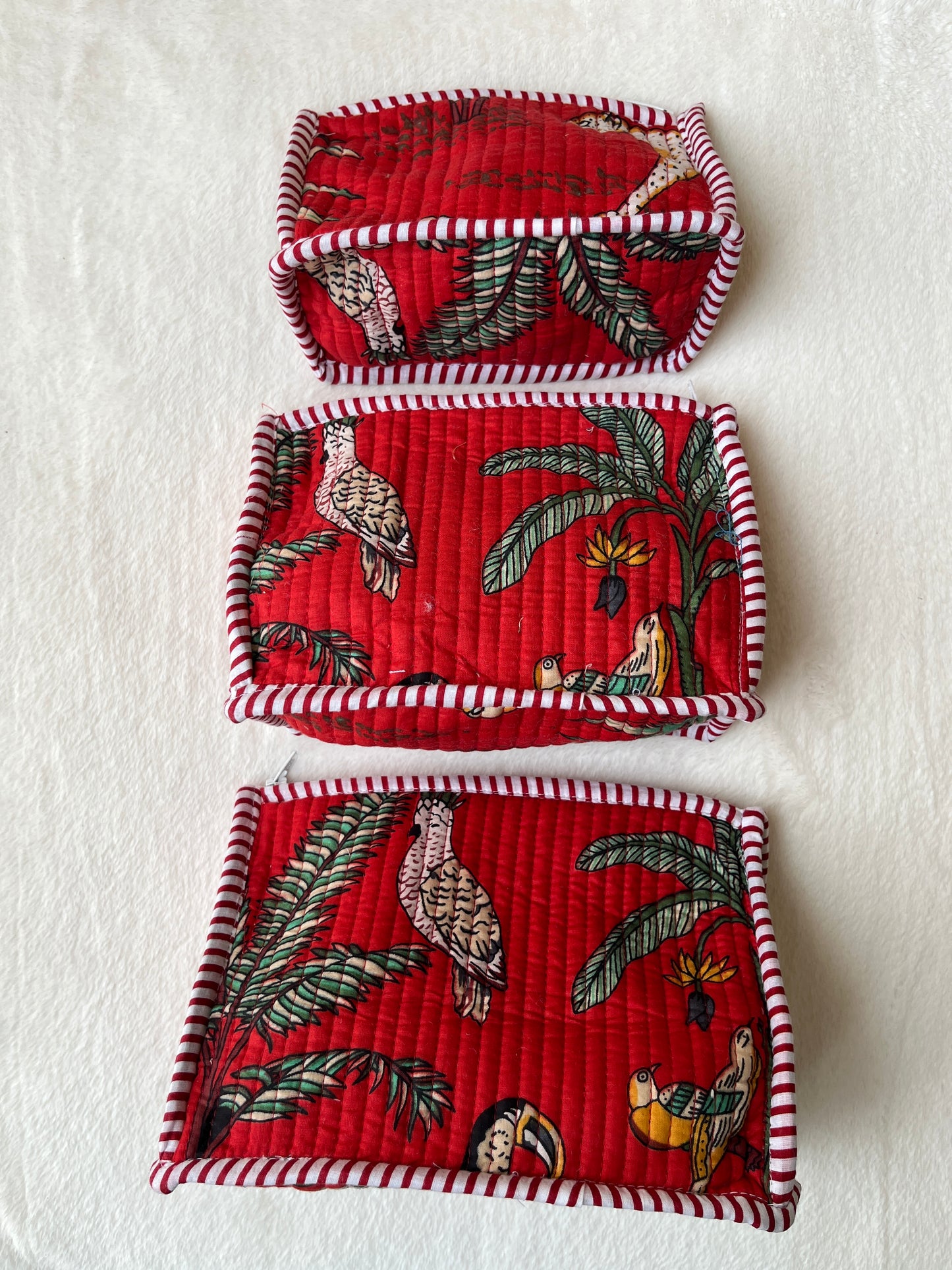 Red Safari Pyramid – Utility Pouch Pack of 3