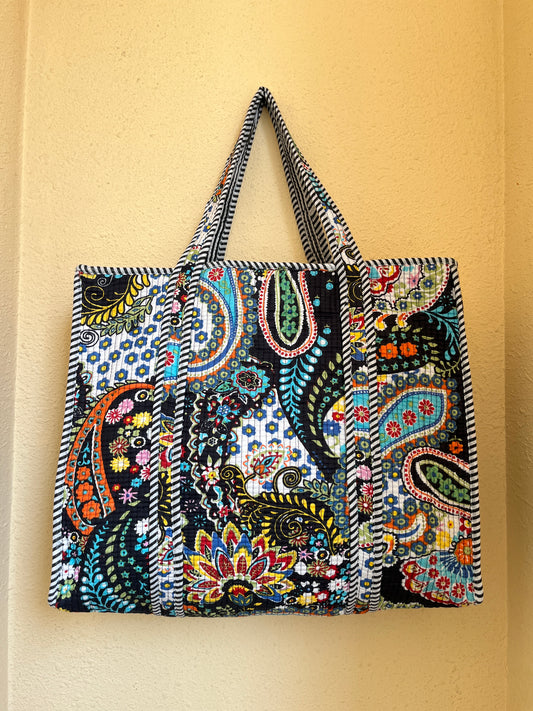 Noir Black Bloom – Wander Tote Bag 18x18