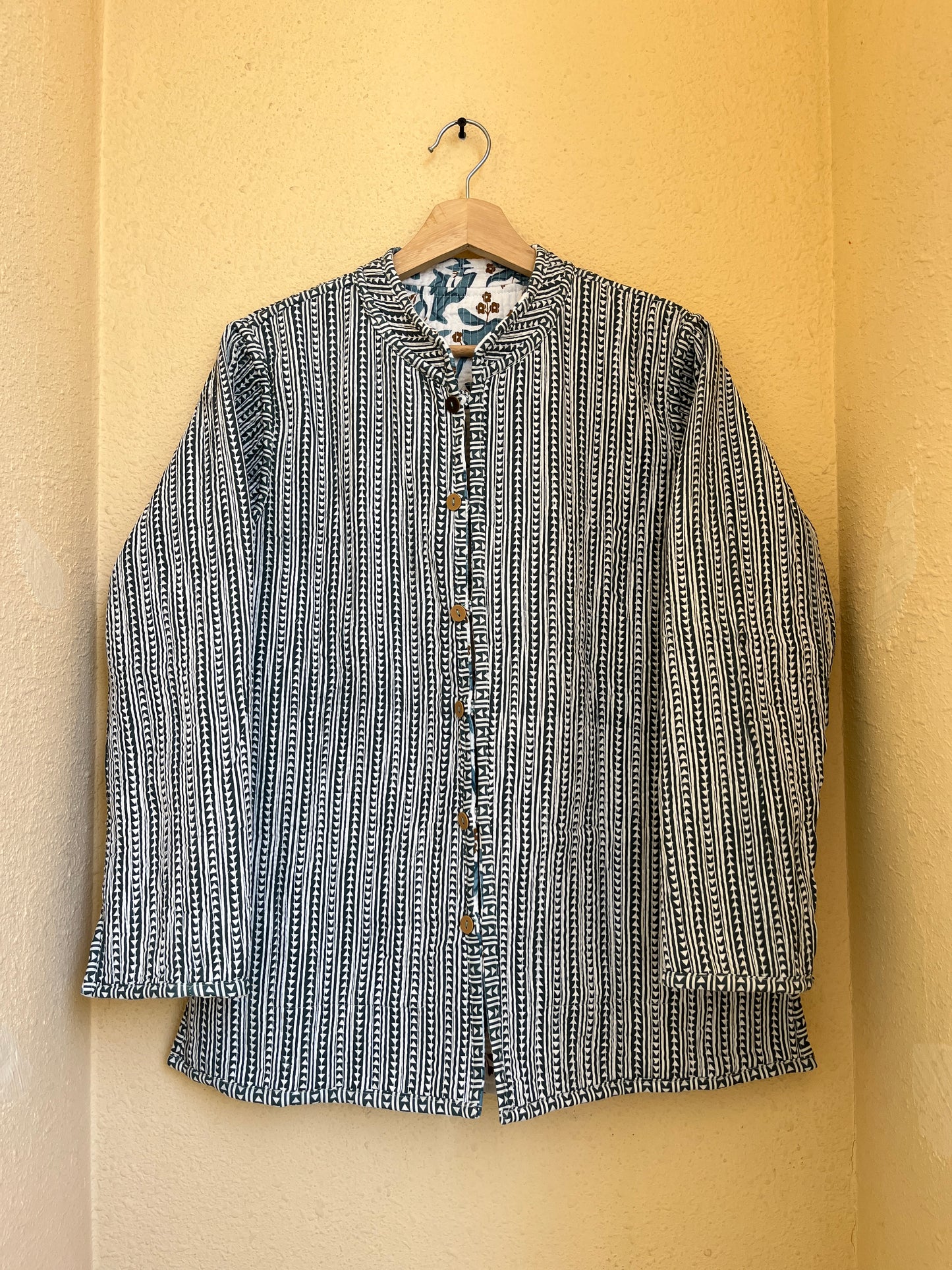 Blue Vine Petals – Long Blue Patchwork Cotton Quilted Reversible Jacket