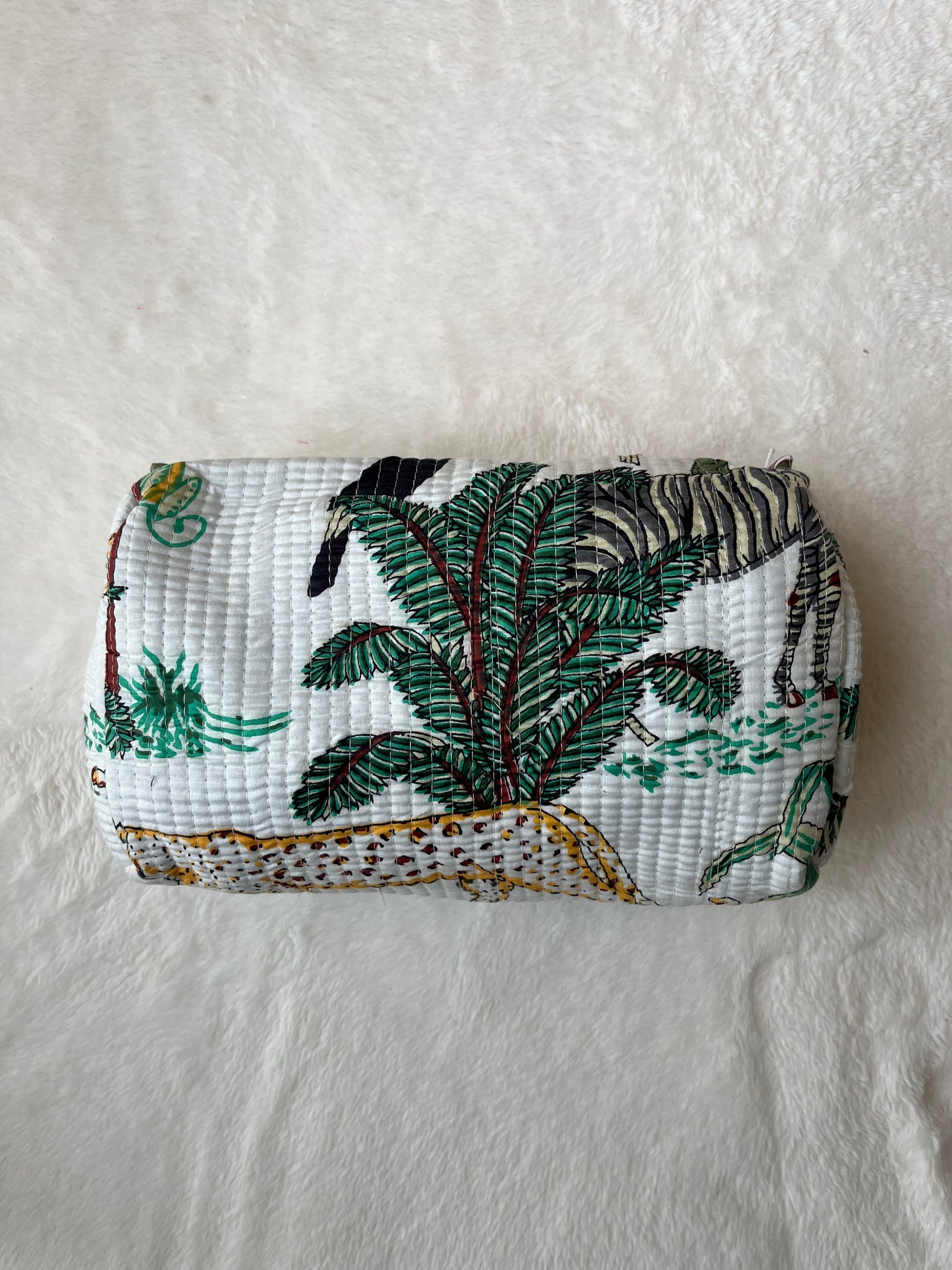 White Safari – Tote & 3 Pouch Set