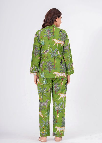 Women's Green Safari Print Cotton Night Suit Set – Tropical Two Piece Pajama Set