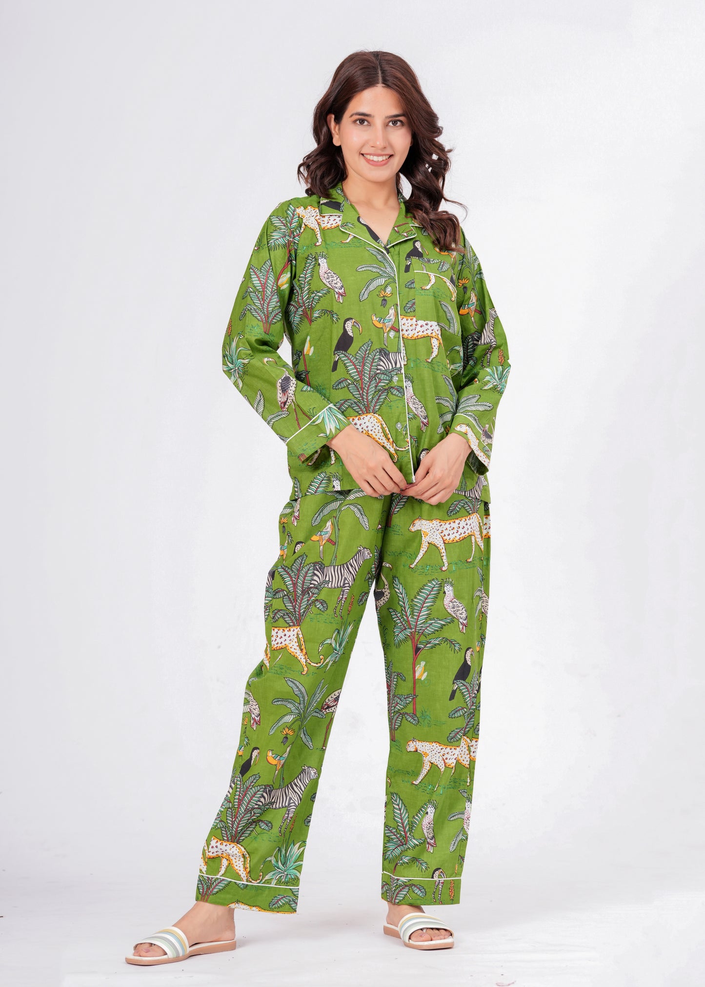 Women's Green Safari Print Cotton Night Suit Set – Tropical Two Piece Pajama Set