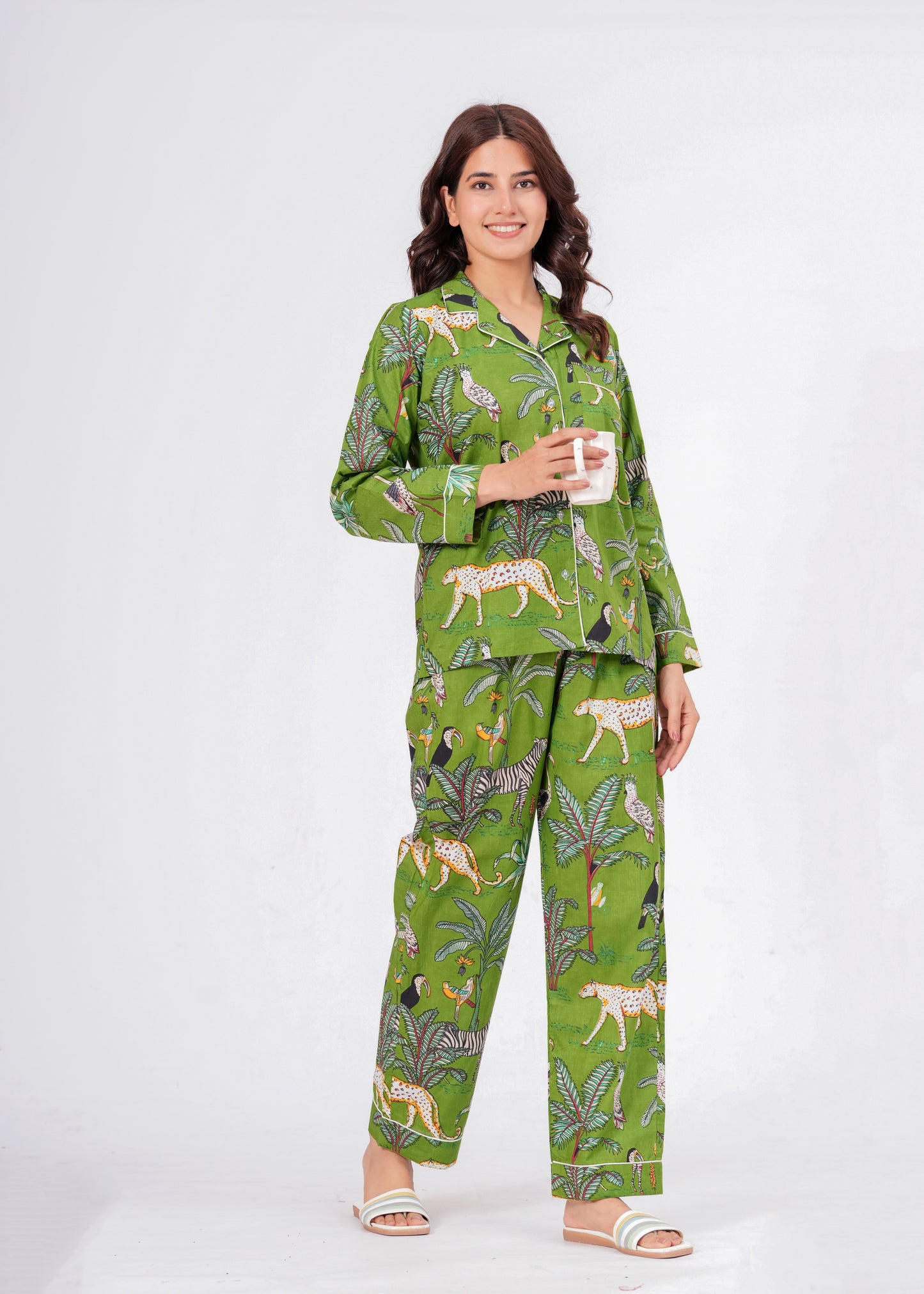 Women's Green Safari Print Cotton Night Suit Set – Tropical Two Piece Pajama Set