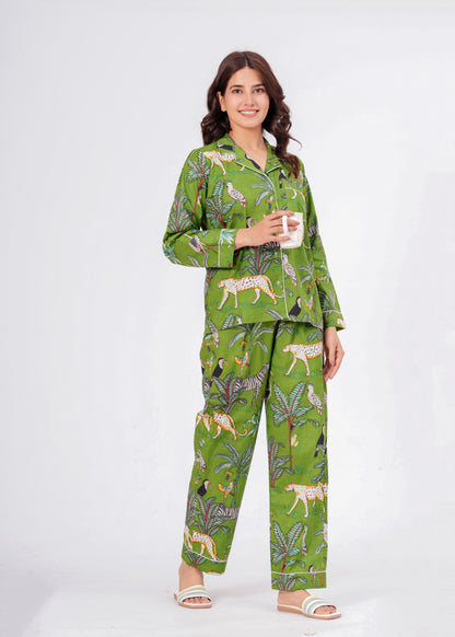 Women's Green Safari Print Cotton Night Suit Set – Tropical Two Piece Pajama Set