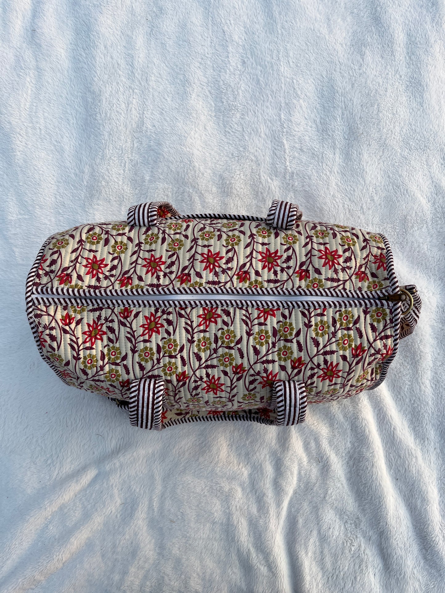 Mini Floral Print Quilted Cotton Duffle Bag – Lightweight Travel Weekender
