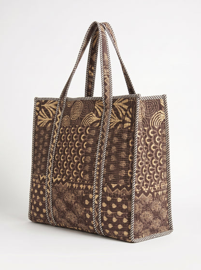 Brown Sugar Patch Bloom – Wander Tote Bag  18x18
