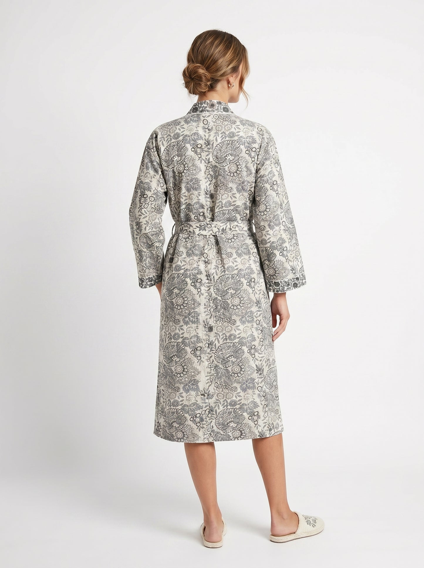 Smoked Grey Vine Petals Waffle Bathrobe – Luxury Spa Robe