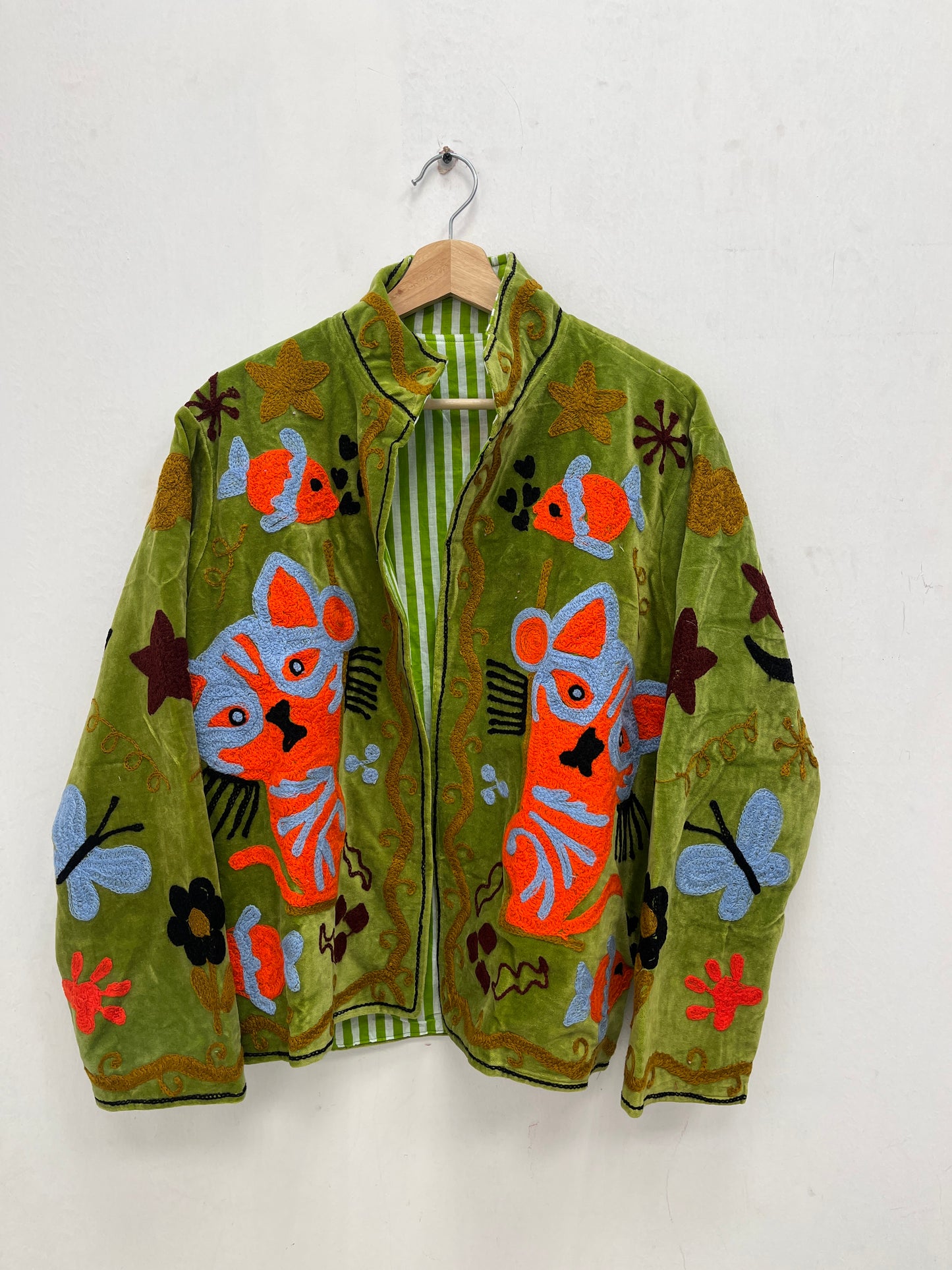 Women's 1012 Suzani Reversible Velvet Jacket – Artistic Embroidered Statement Jacket
