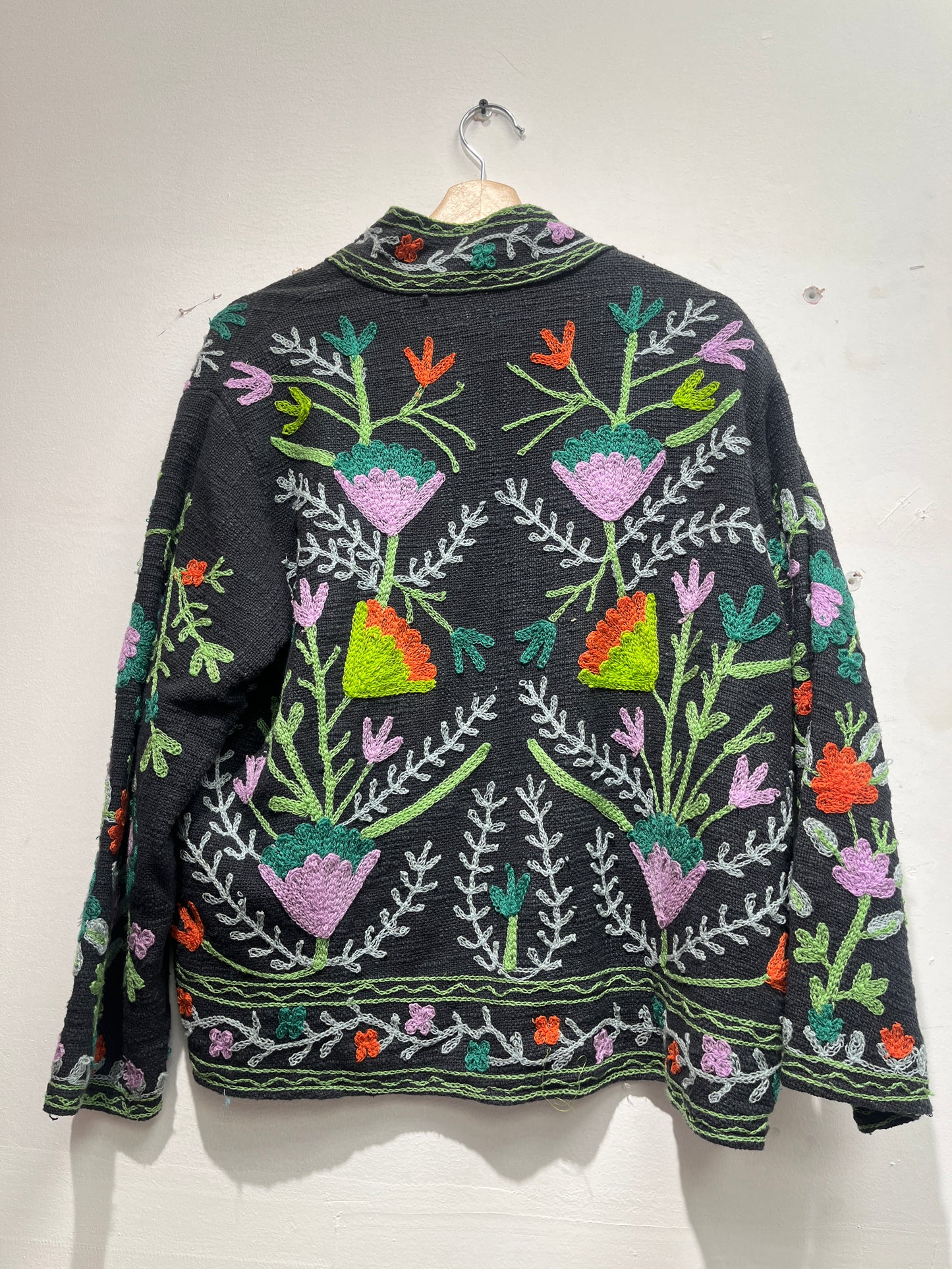 Women's 1016 Suzani Reversible Cotton Jacket – Artistic Embroidered Statement Jacket