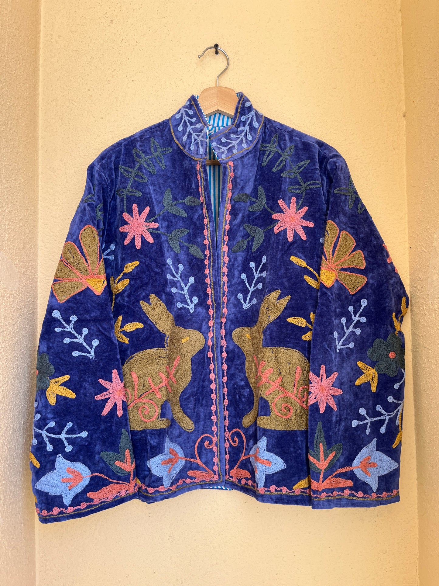 Women's 1026 Suzani Reversible Cotton Jacket – Artistic Embroidered Statement Jacket