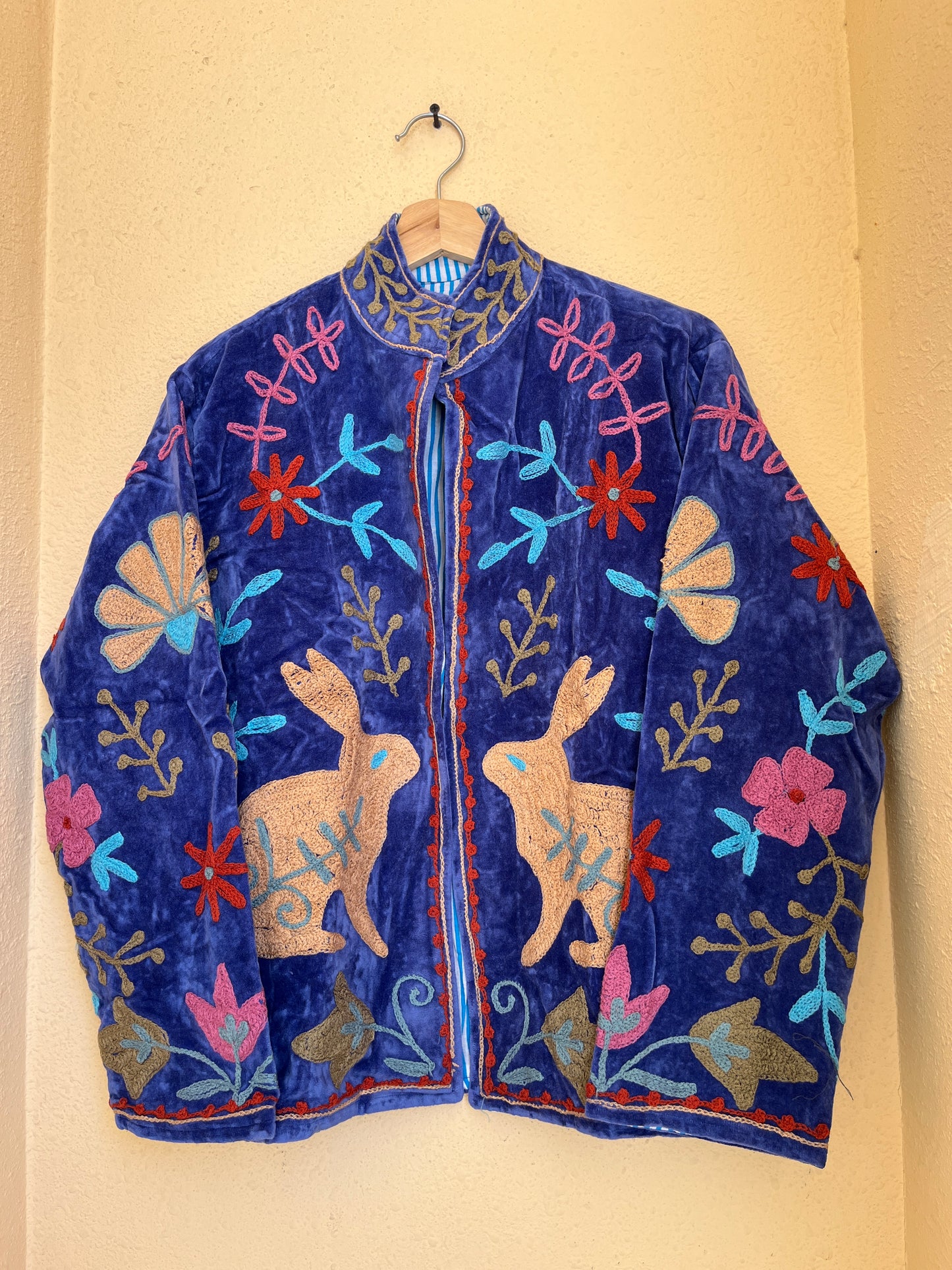 Women's 1028 Suzani Reversible Cotton Jacket – Artistic Embroidered Statement Jacket