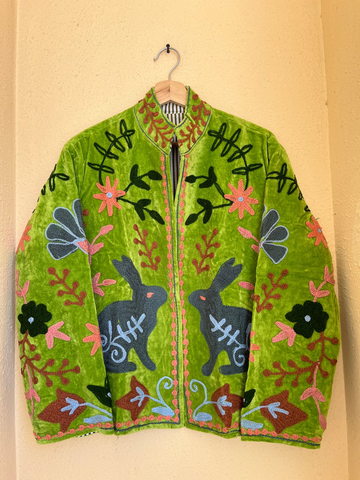 Women's 1030 Suzani Reversible Cotton Jacket – Artistic Embroidered Statement Jacket