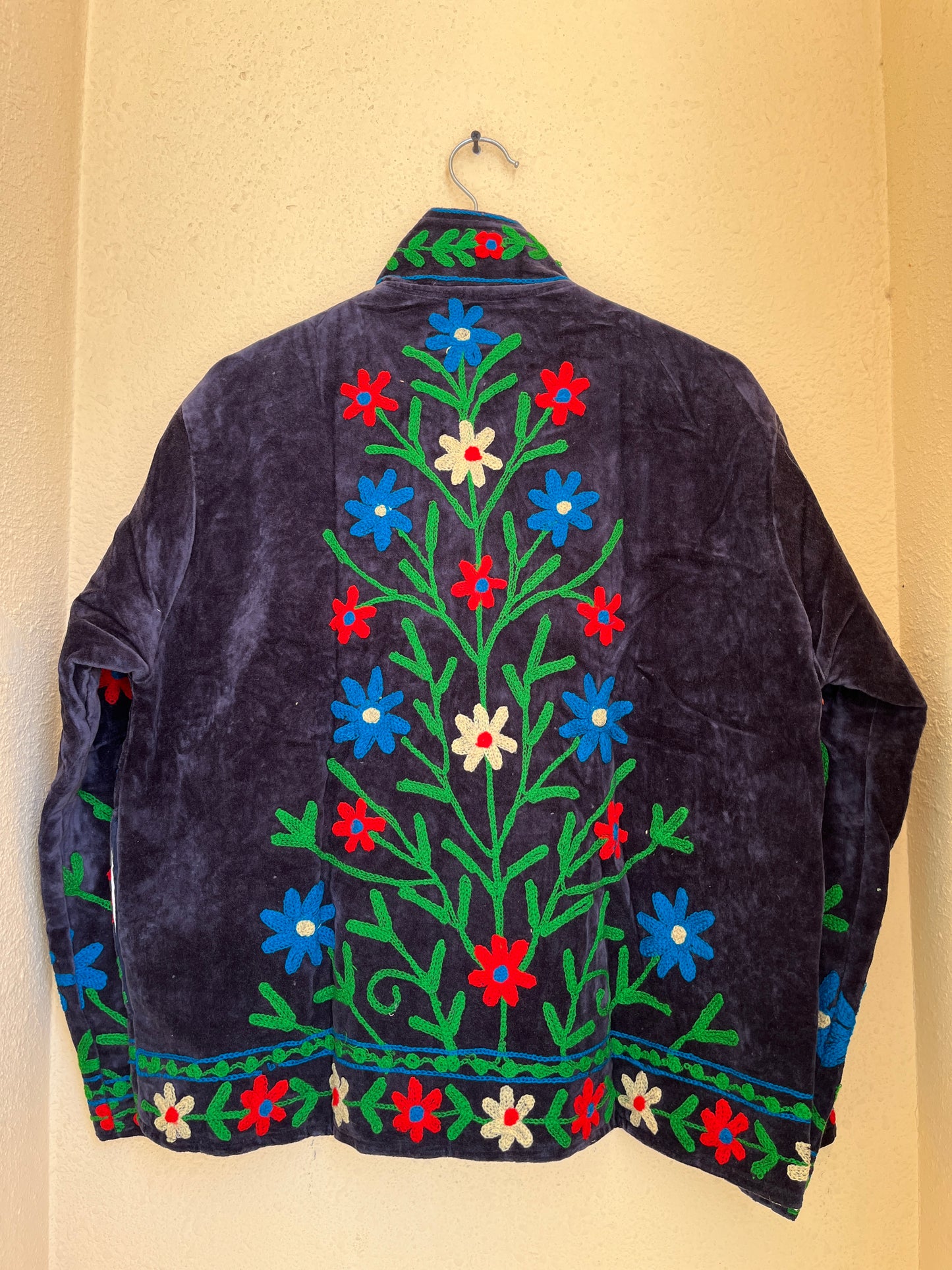 Women's 1039 Suzani Reversible Cotton Jacket – Artistic Embroidered Statement Jacket