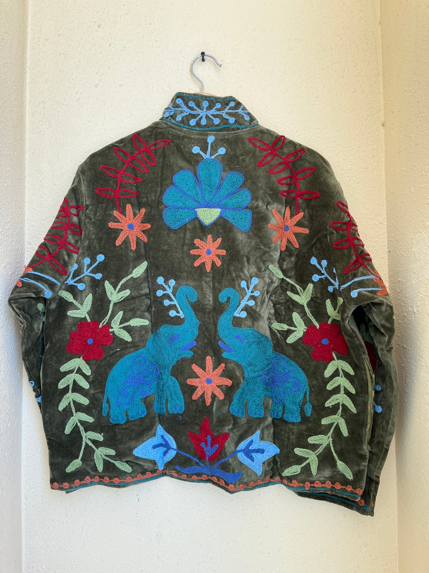 Women's 1050 Suzani Reversible Cotton Jacket – Artistic Embroidered Statement Jacket