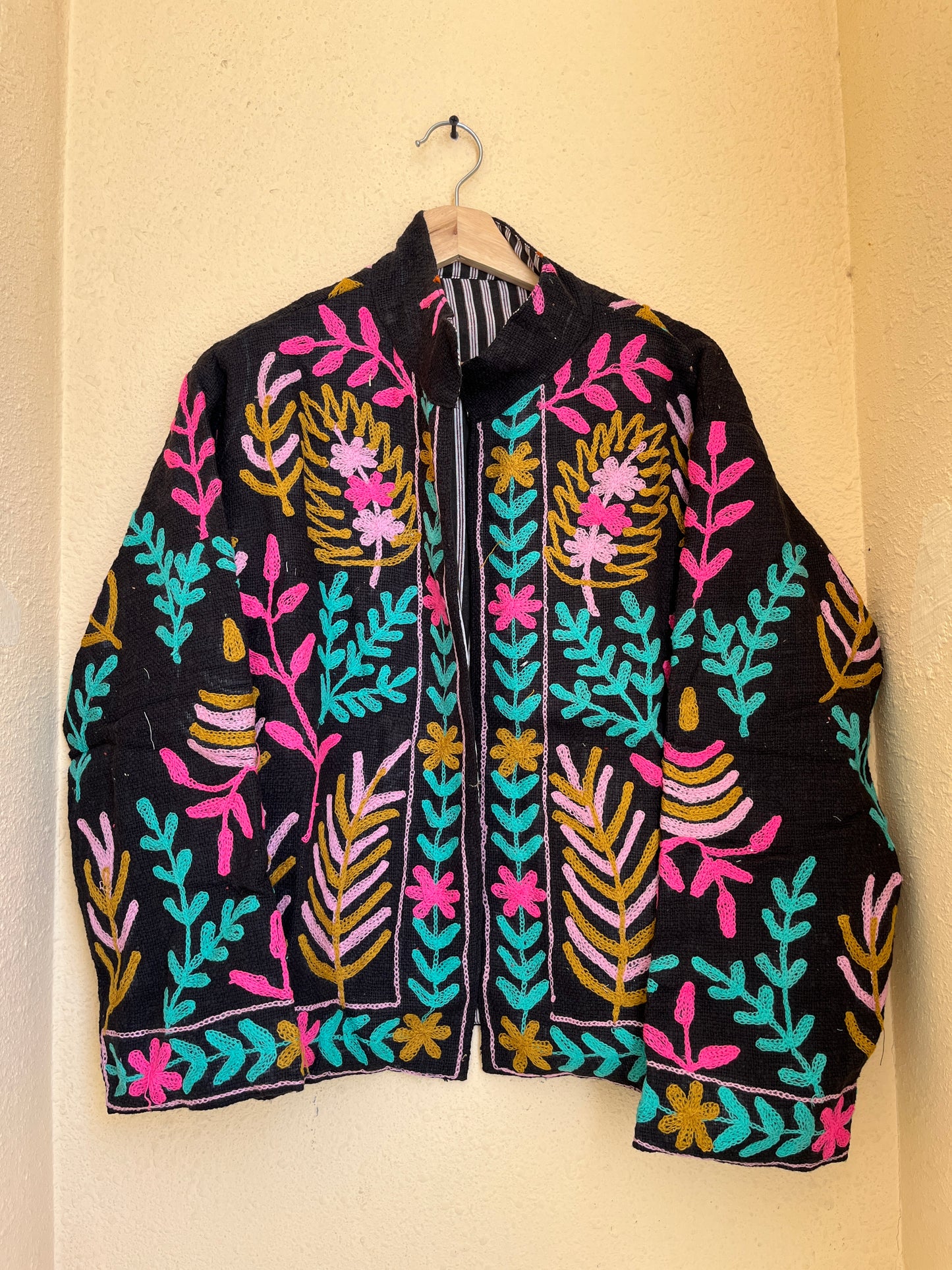 Women's 1060 Suzani Reversible Cotton Jacket – Artistic Embroidered Statement Jacket