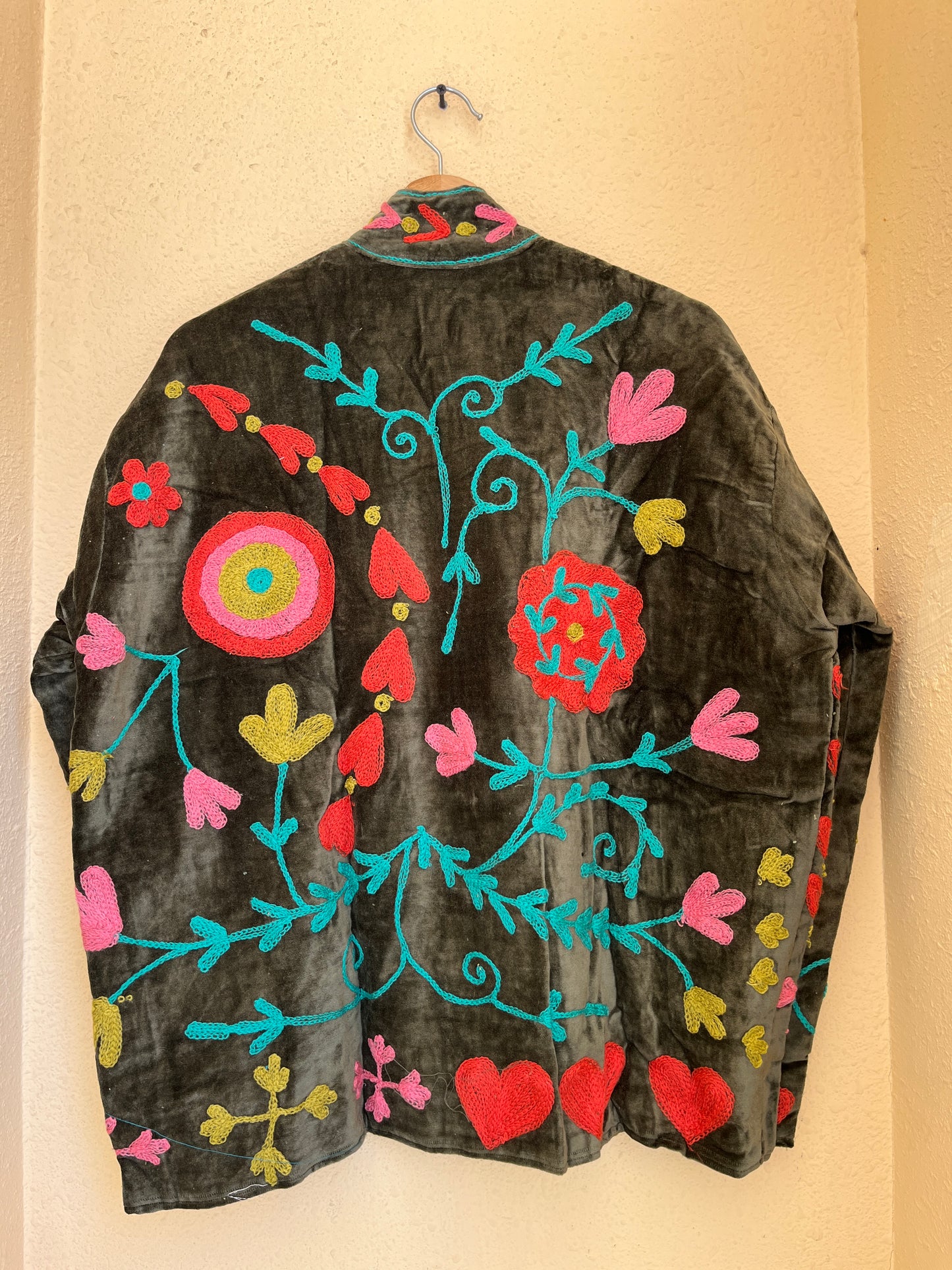 Women's 1070 Suzani Reversible Cotton Jacket – Artistic Embroidered Statement Jacket