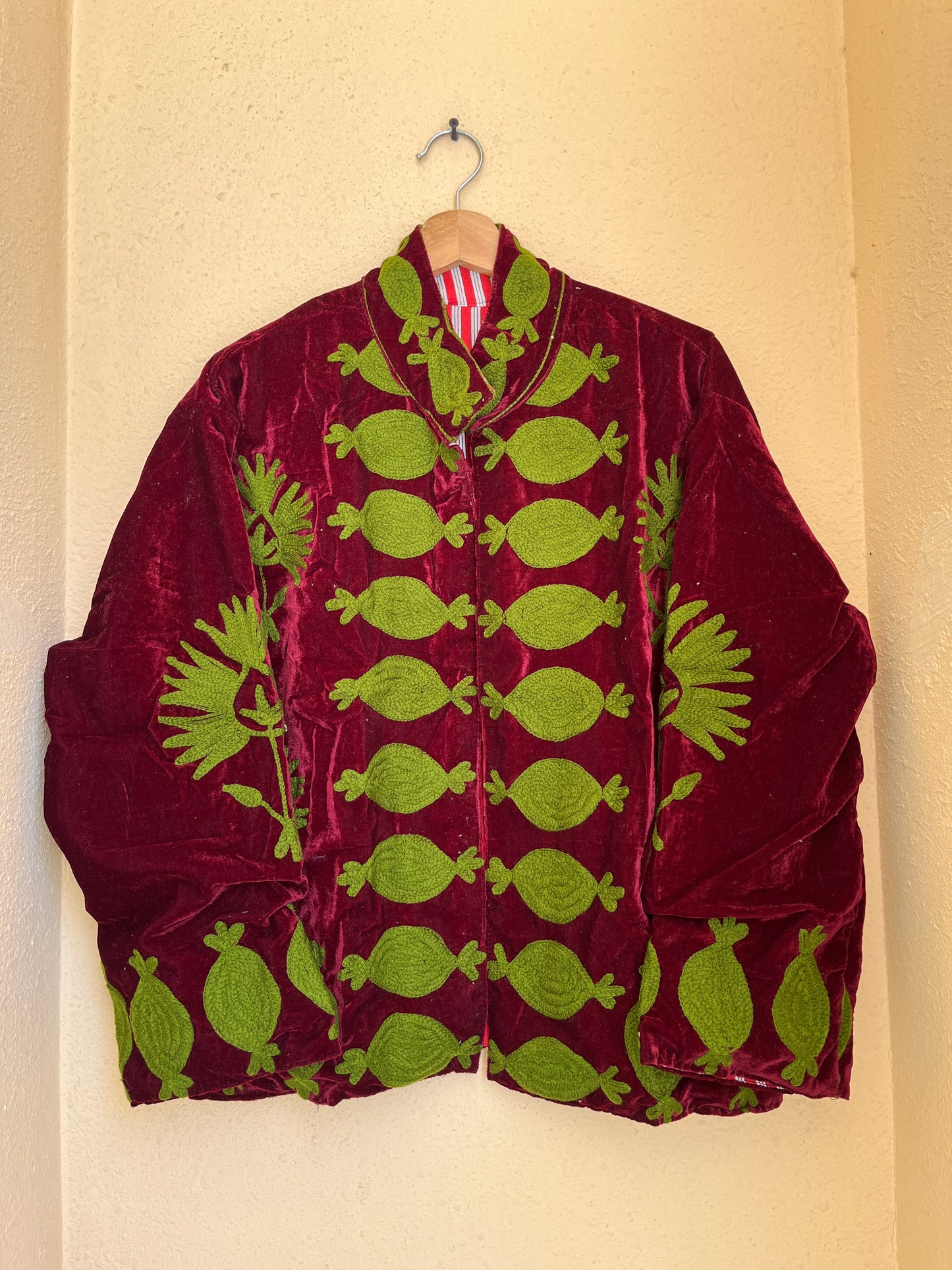 Women's 1063 Suzani Reversible Cotton Jacket – Artistic Embroidered Statement Jacket