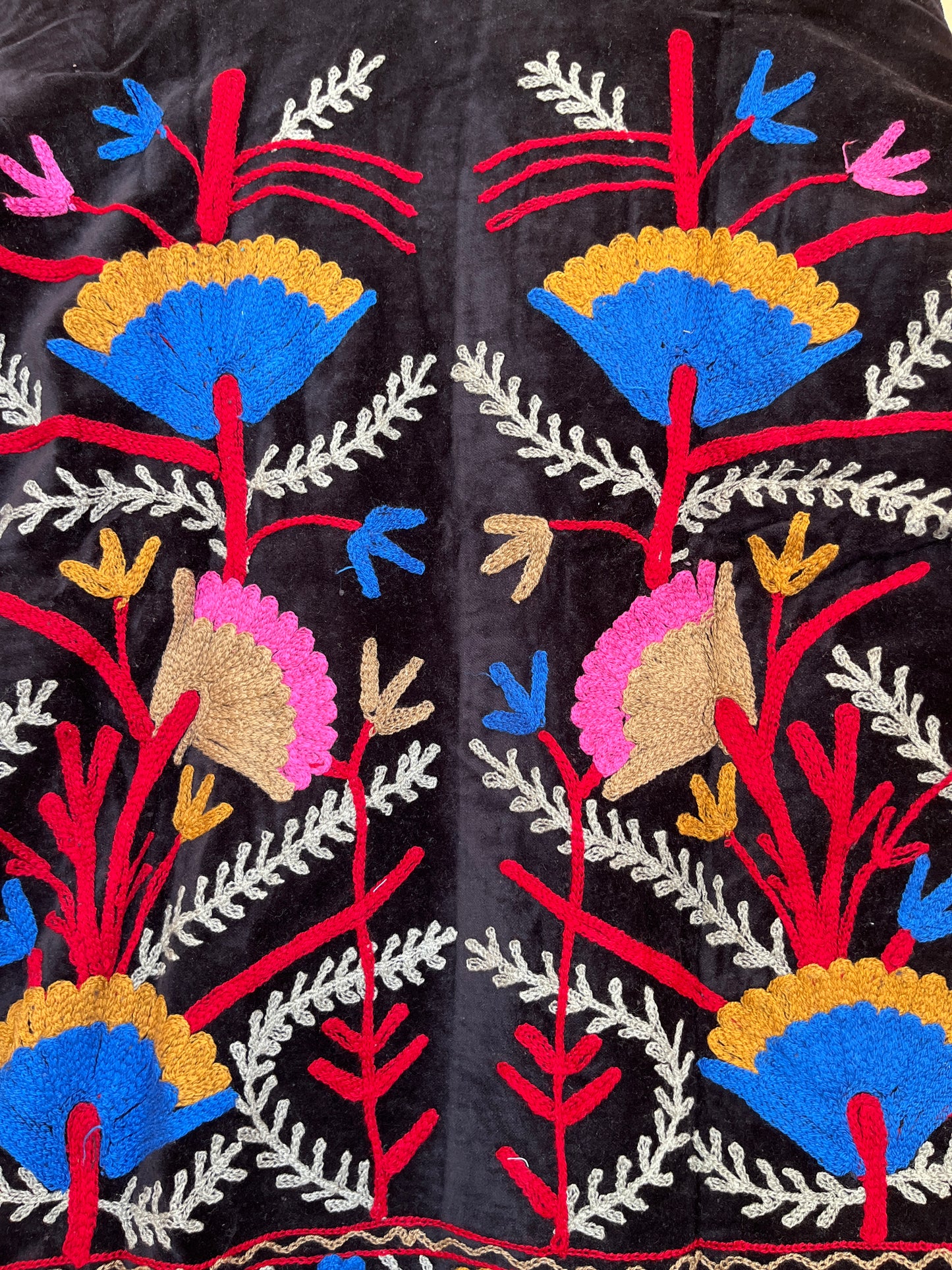 Women's 1068 Suzani Reversible Cotton Jacket – Artistic Embroidered Statement Jacket