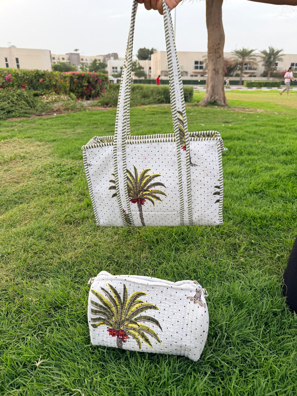 Palm Paradise – White Quilted Tote & Pouch Set