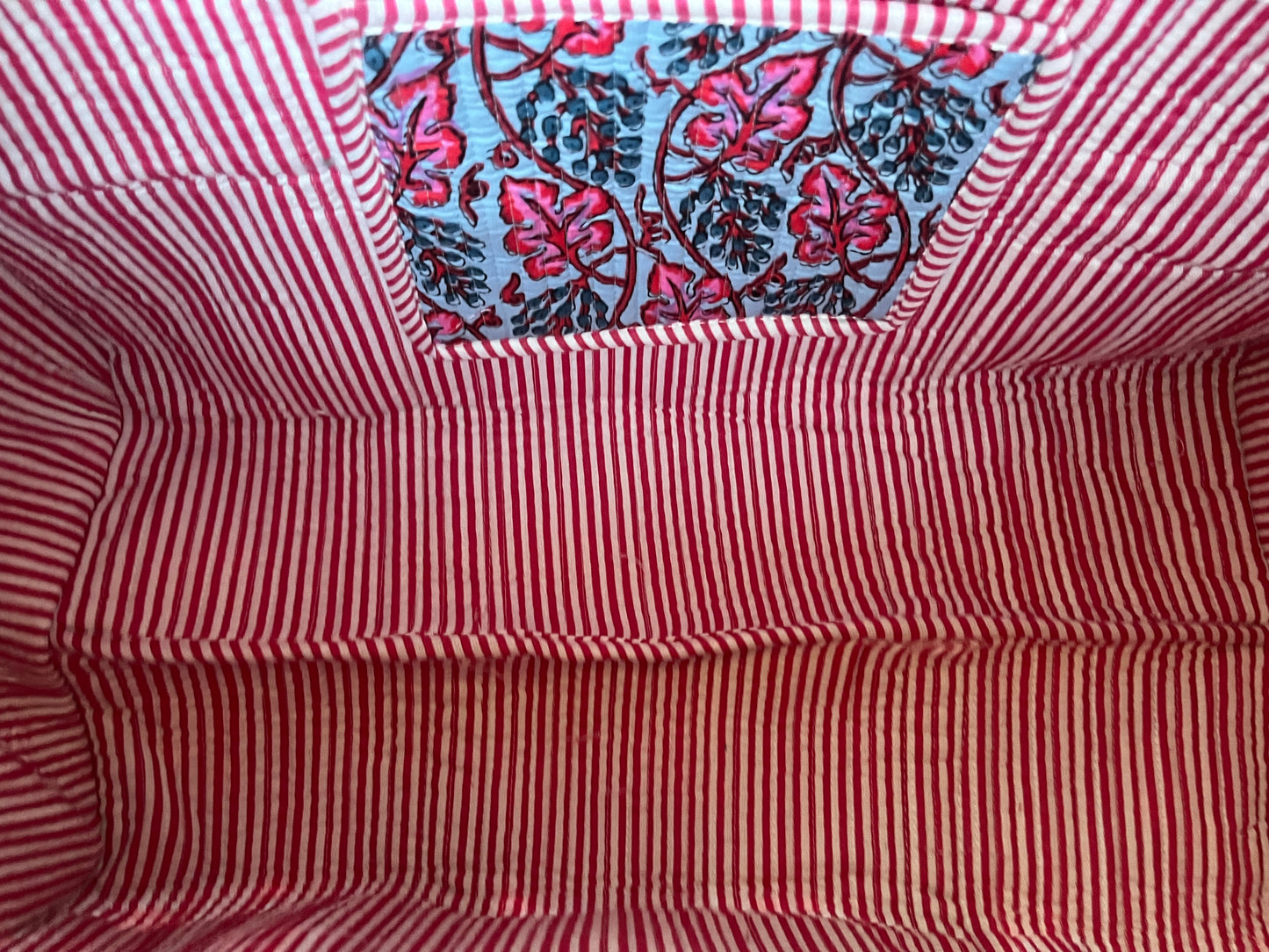 Red Floral Breeze on Blue Quilted Cotton Duffle Bag – Lightweight Travel Weekender