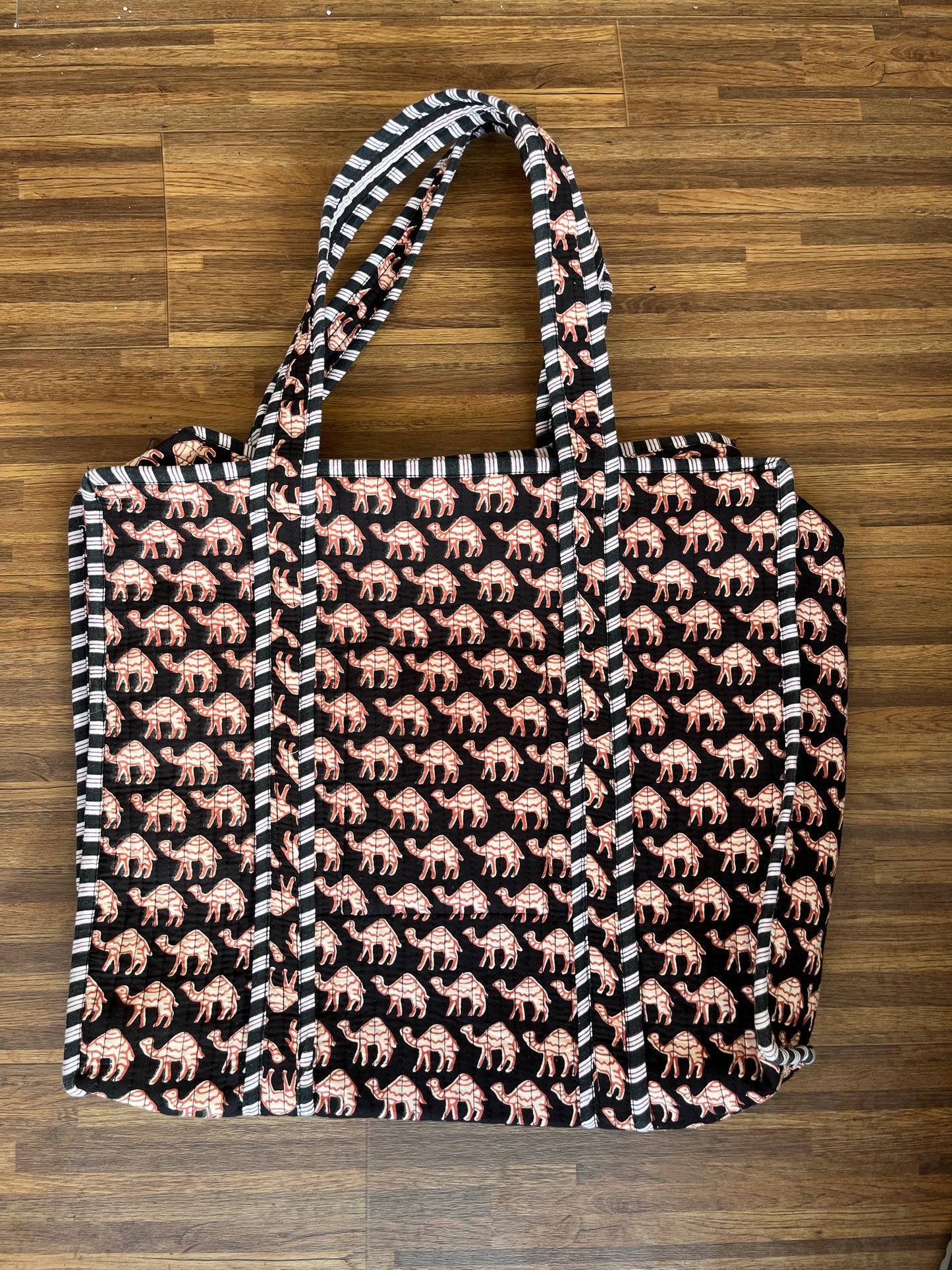 Camel – Wander Tote Bag 18x18