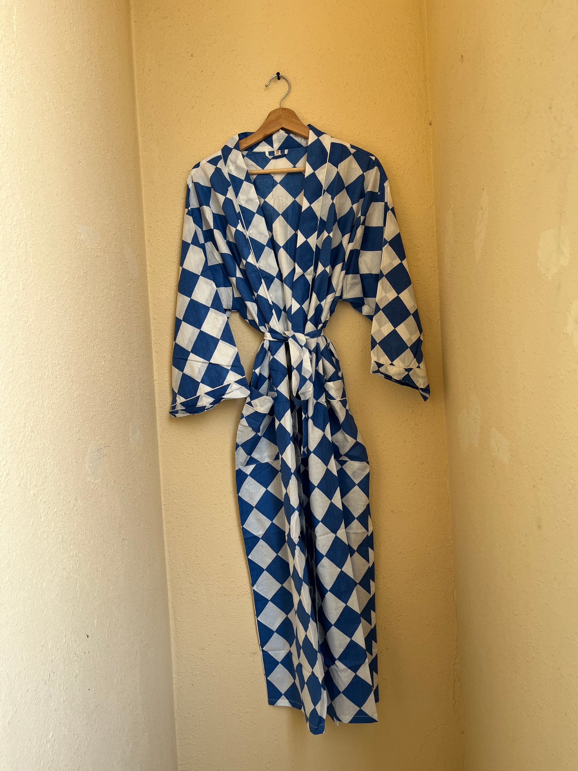 White and blue checks abstract women's cotton kimono.
 Modern geometric and abstract print lightweight cotton dressing gown.