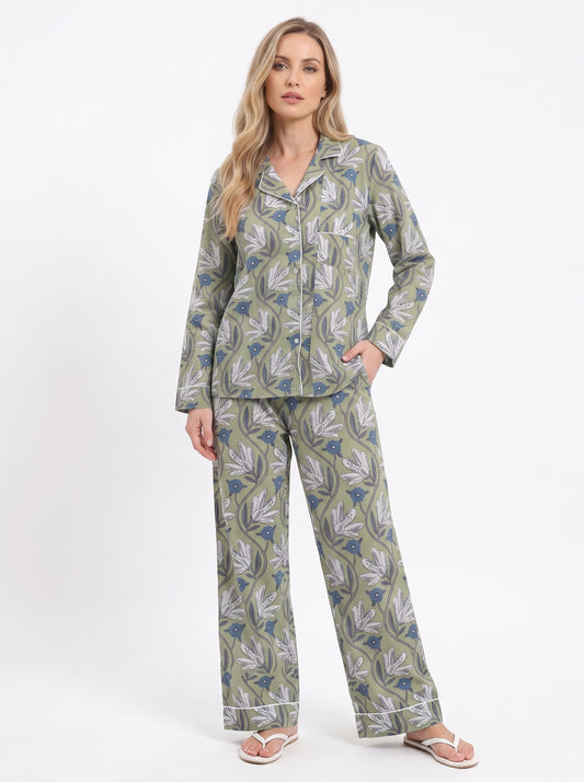 Women’s Green Bloom Escape – Elegant Two Piece Cotton Pajama Set