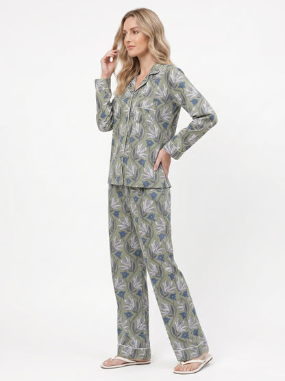Women’s Green Bloom Escape – Elegant Two Piece Cotton Pajama Set