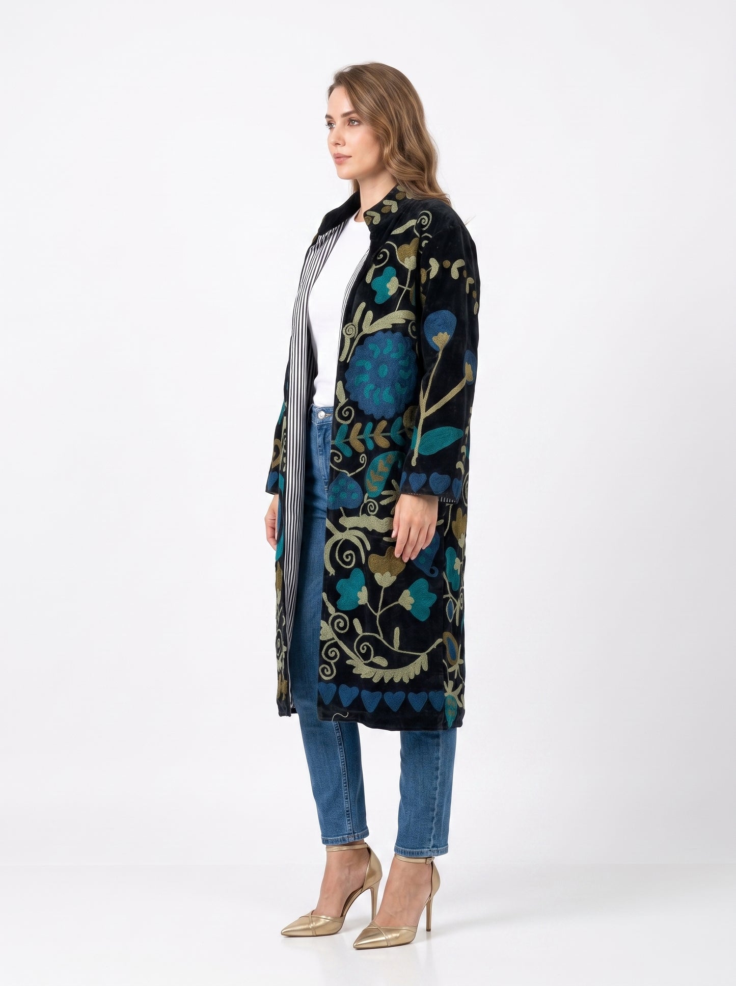 Women's 1025 Suzani Reversible Velvet Long Jacket – Artistic Embroidered Statement Jacket