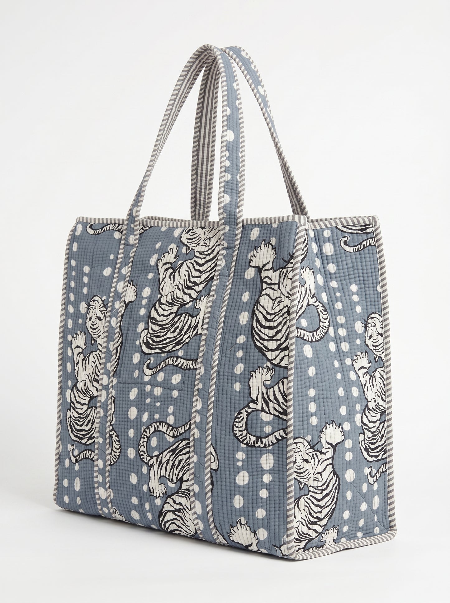 Grey Yellow Tiger – Wander Tote Bag 18x18