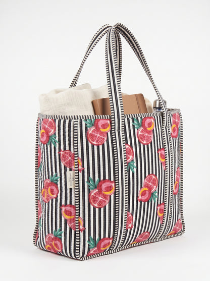 Pomegranate Crush – Wander Tote Bag 18x18