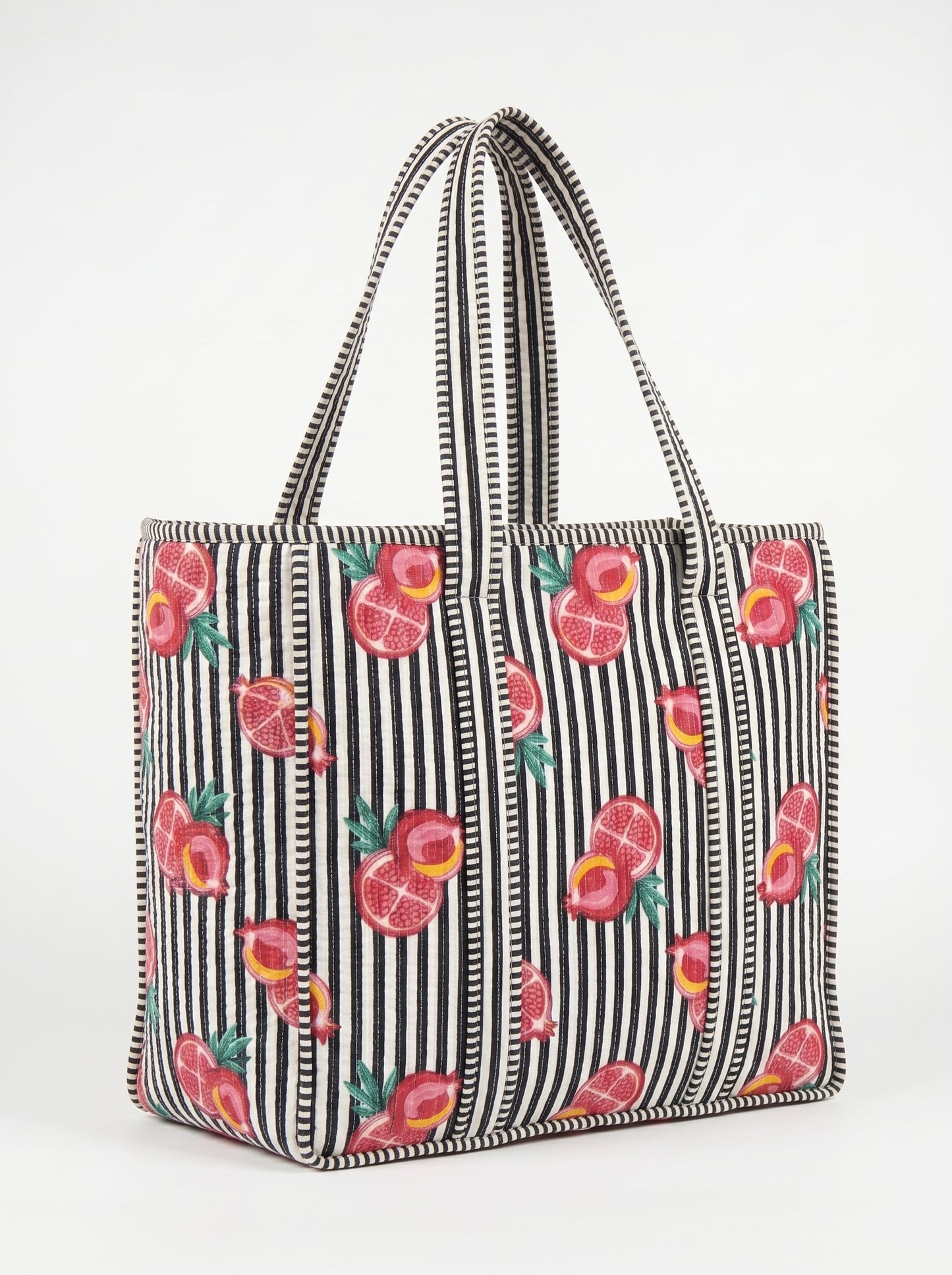 Pomegranate Crush – Wander Tote Bag 18x18